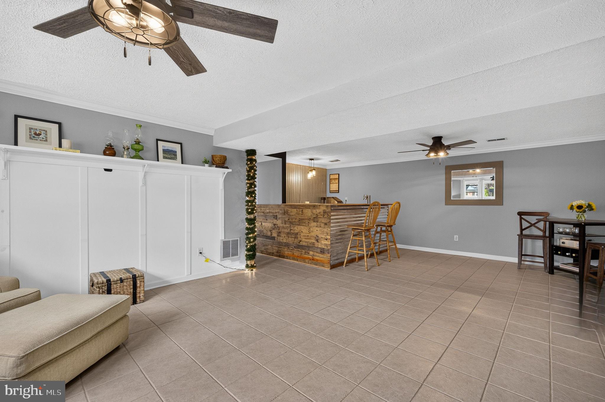 MOUNTAIN VIEW - Residential