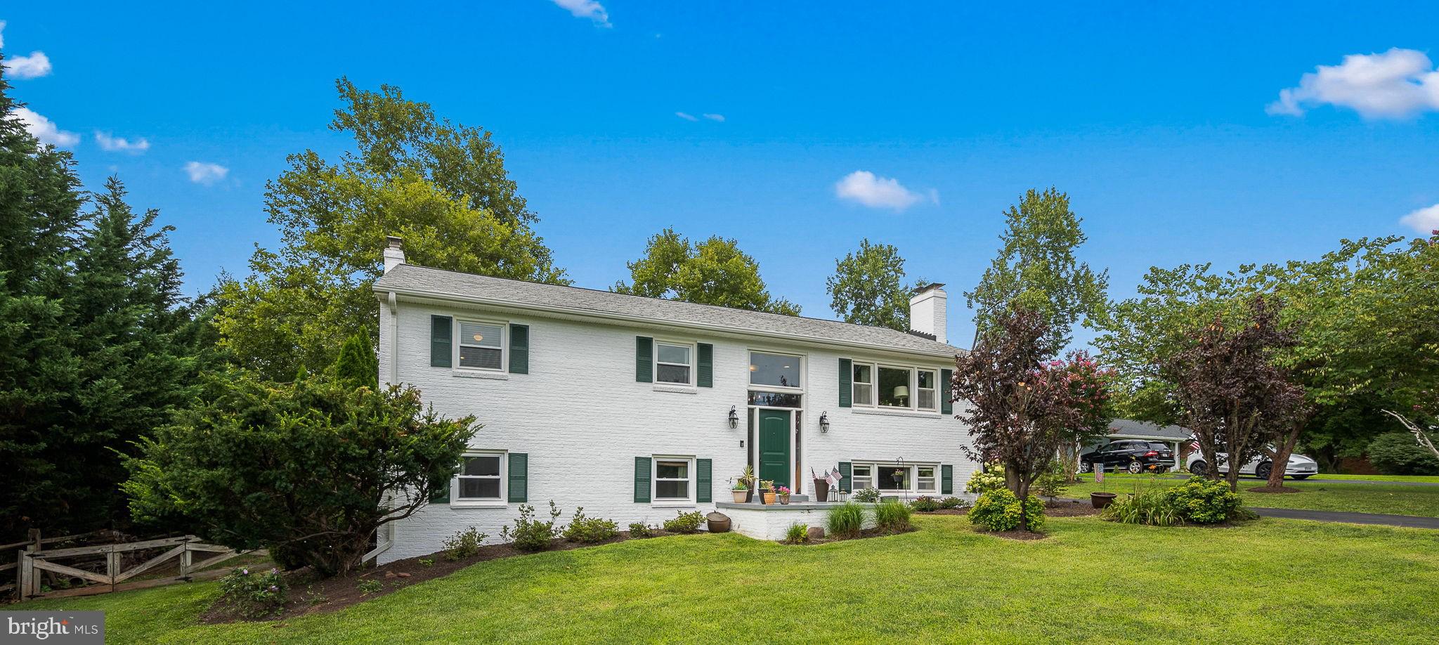 MOUNTAIN VIEW - Residential