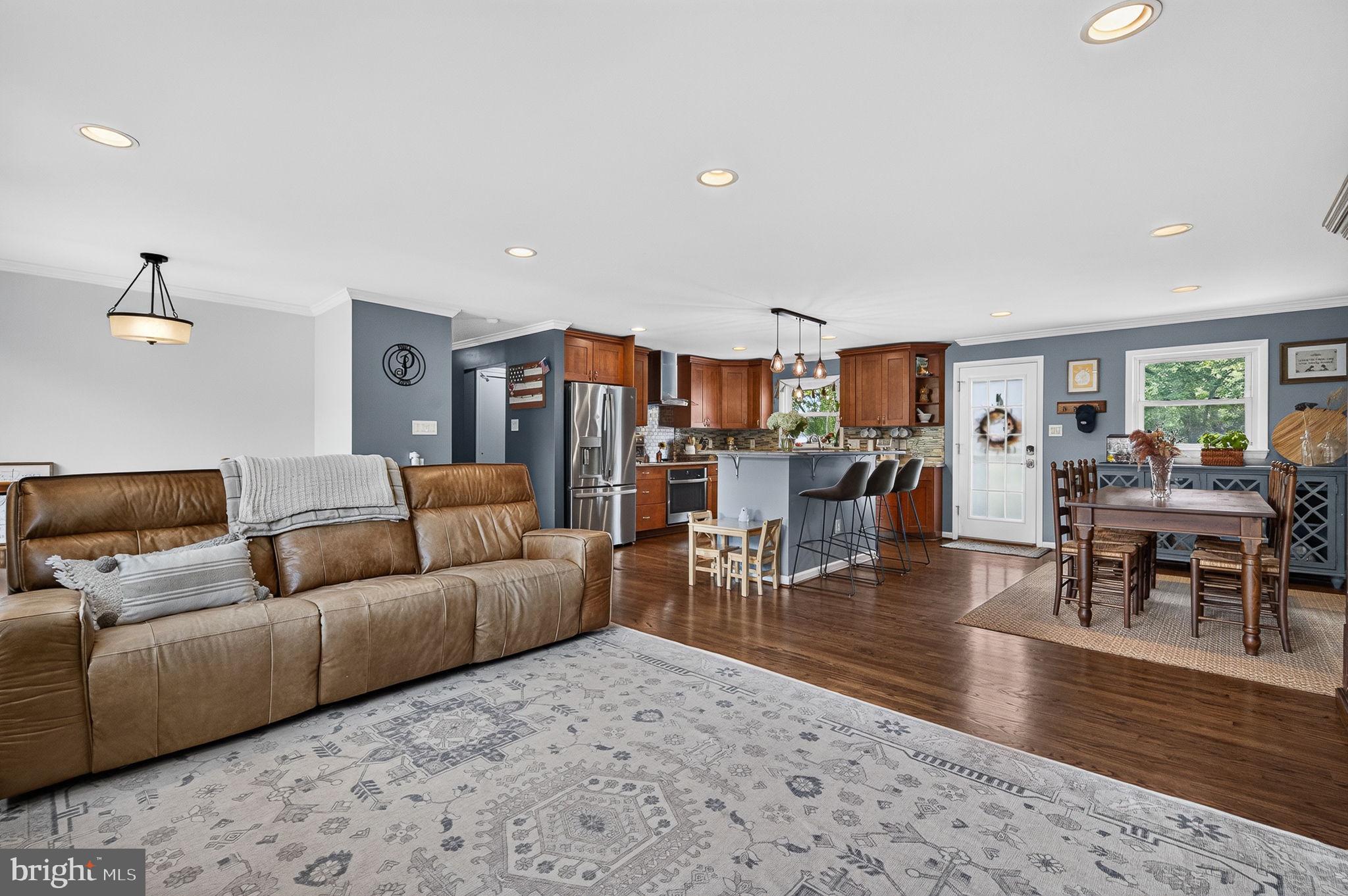 MOUNTAIN VIEW - Residential