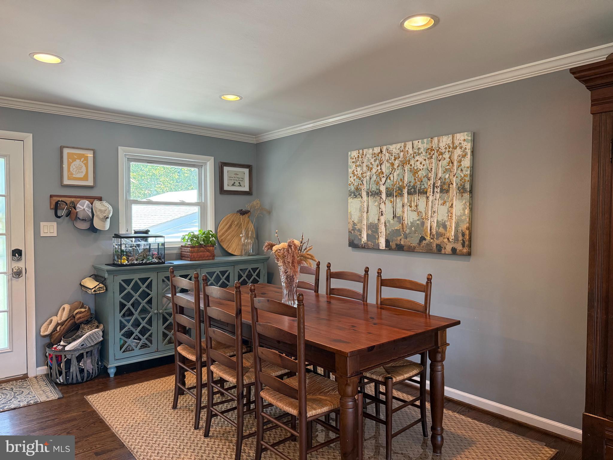 MOUNTAIN VIEW - Residential