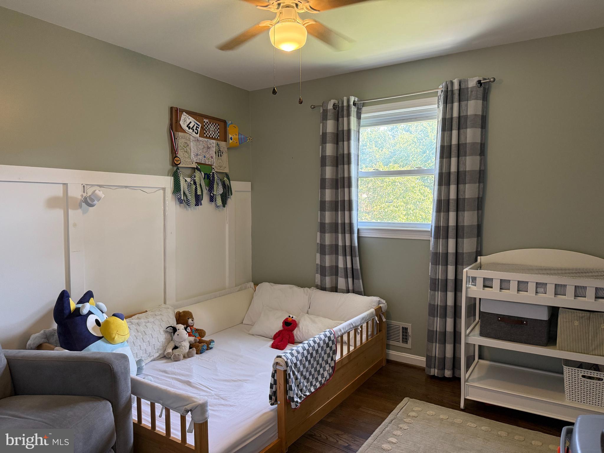 MOUNTAIN VIEW - Residential