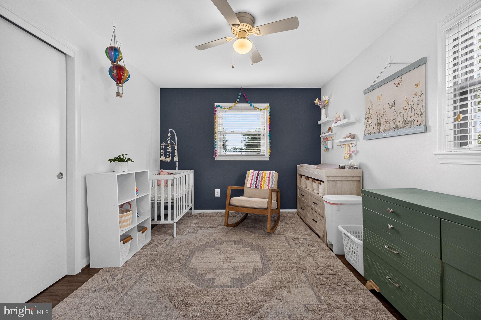 MOUNTAIN VIEW - Residential