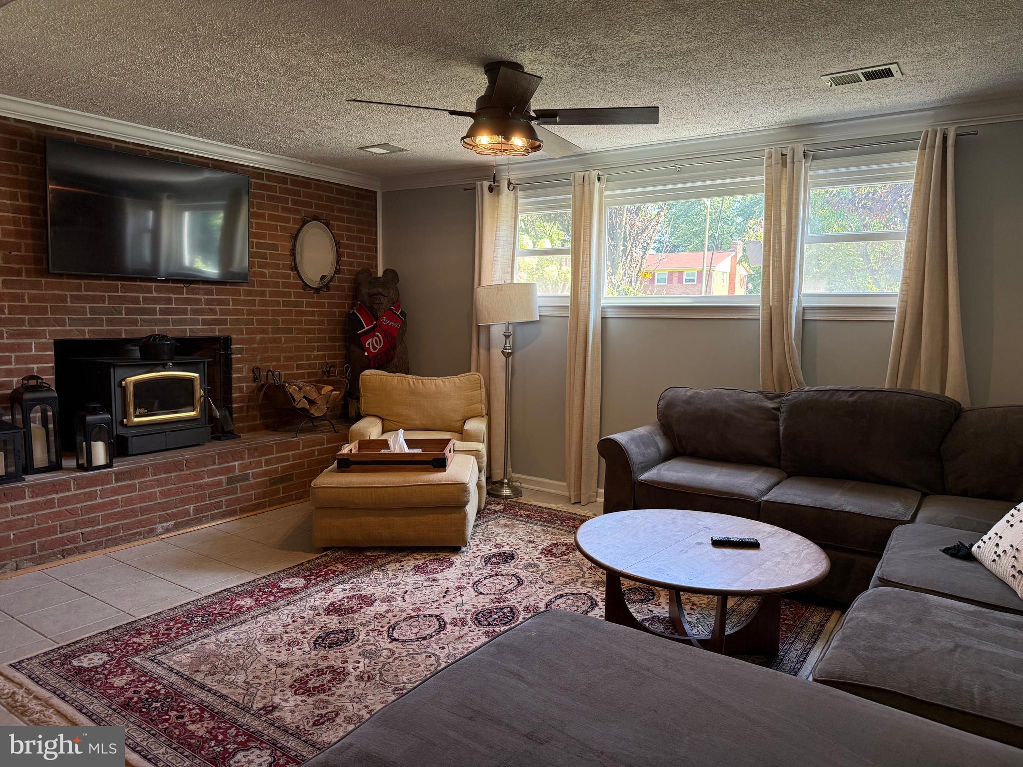 MOUNTAIN VIEW - Residential