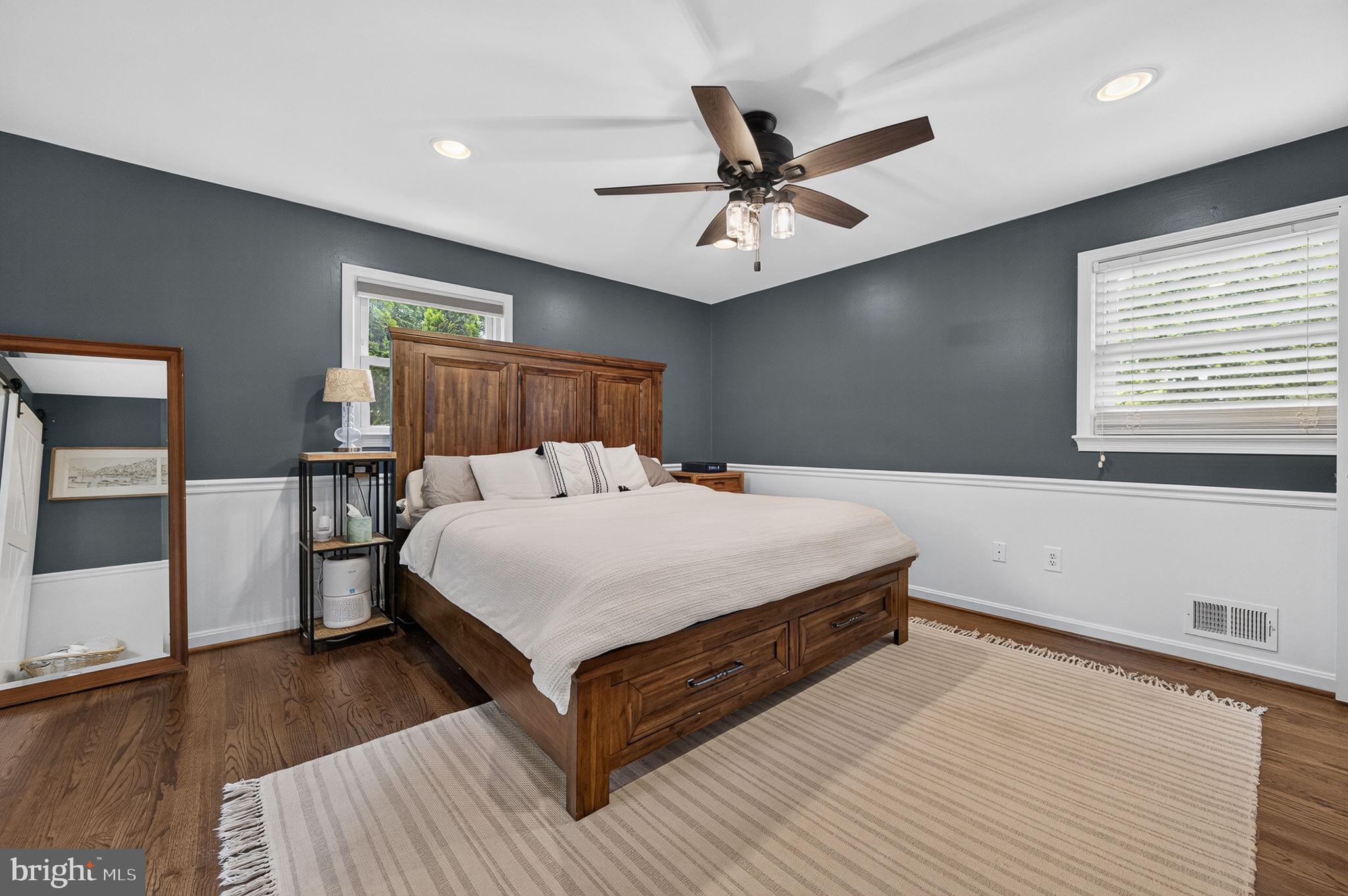 MOUNTAIN VIEW - Residential