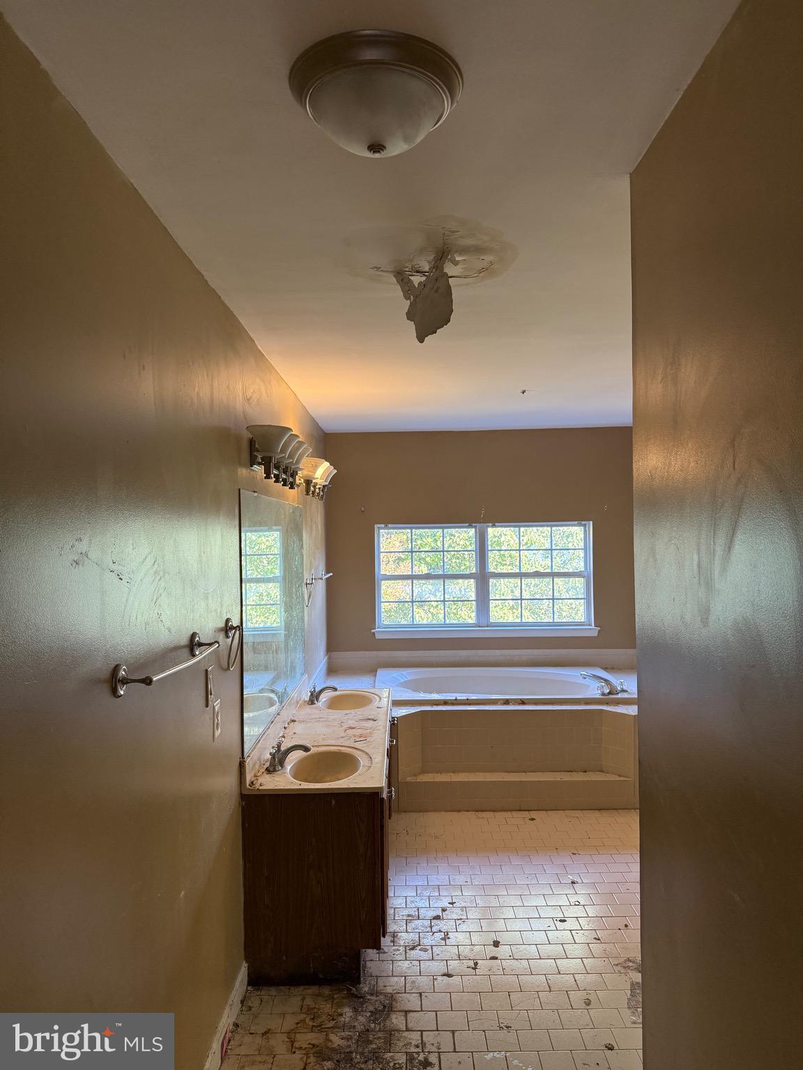 MITCHELLVILLE EAST - Residential