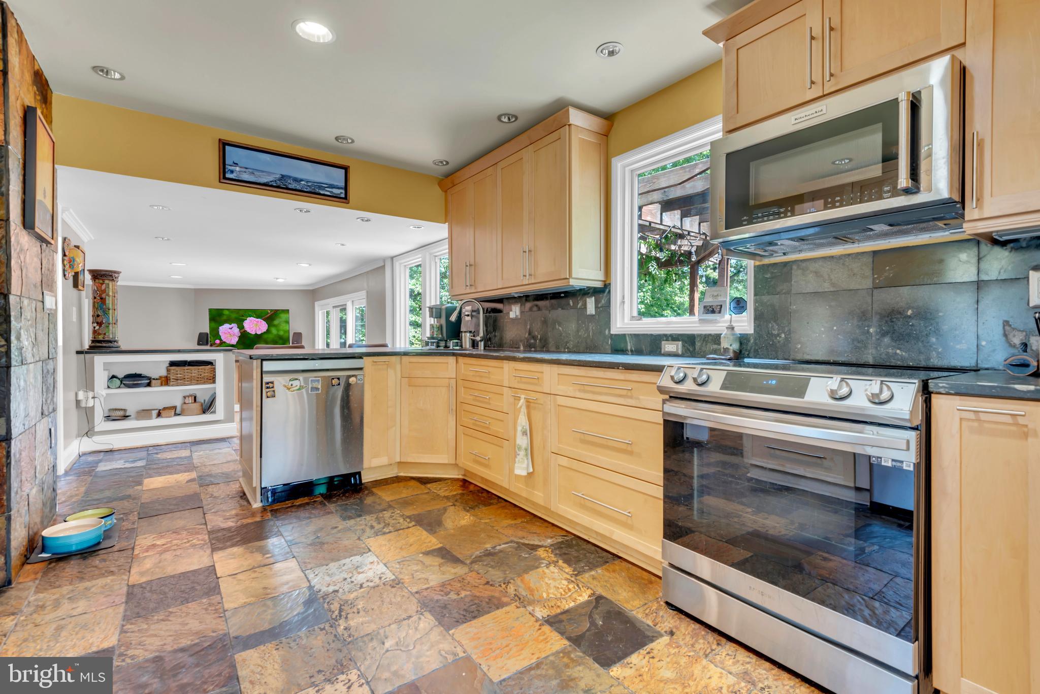 TANTALLON ON THE POTOMAC - Residential