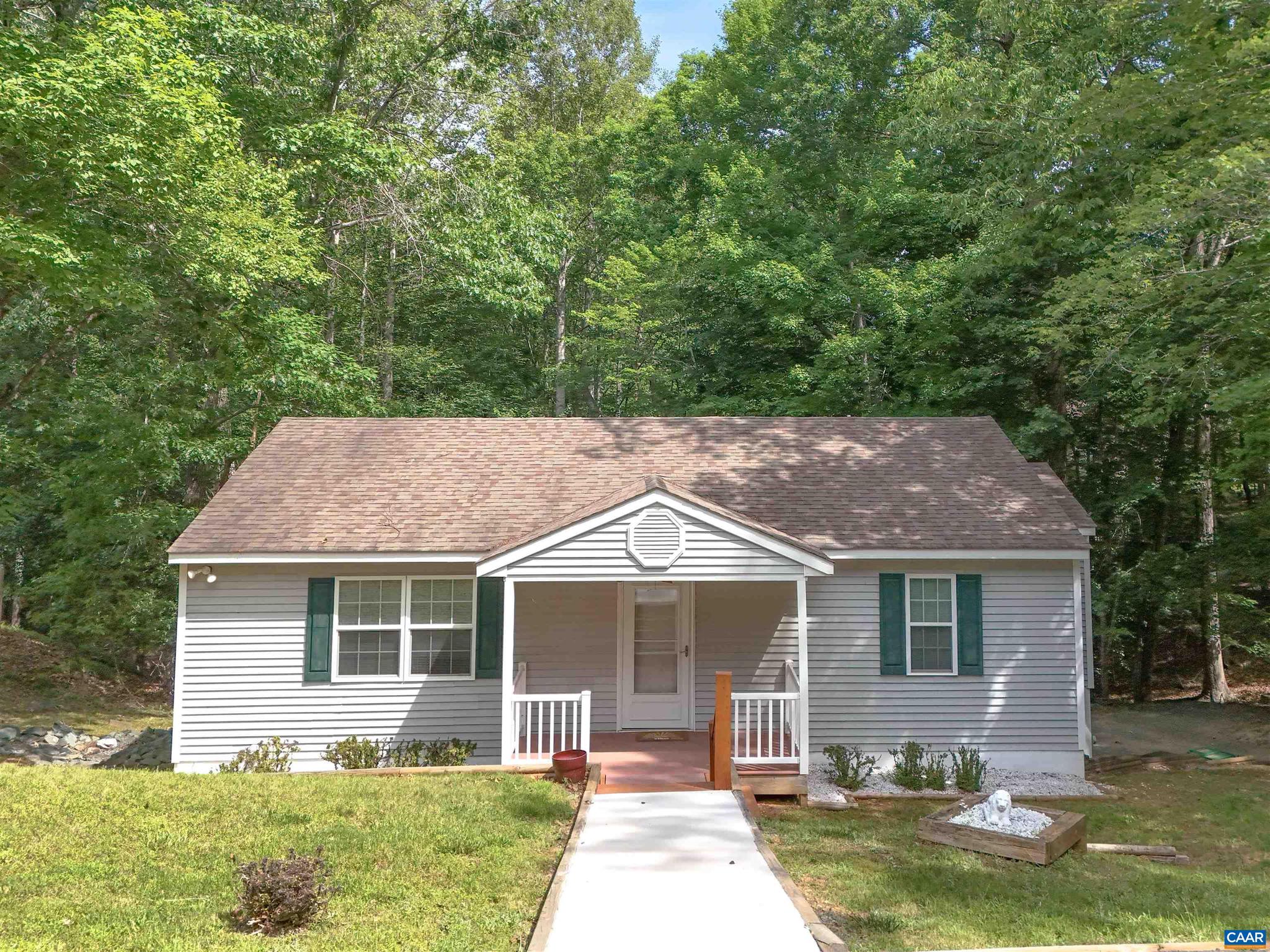 LAKE MONTICELLO - Residential