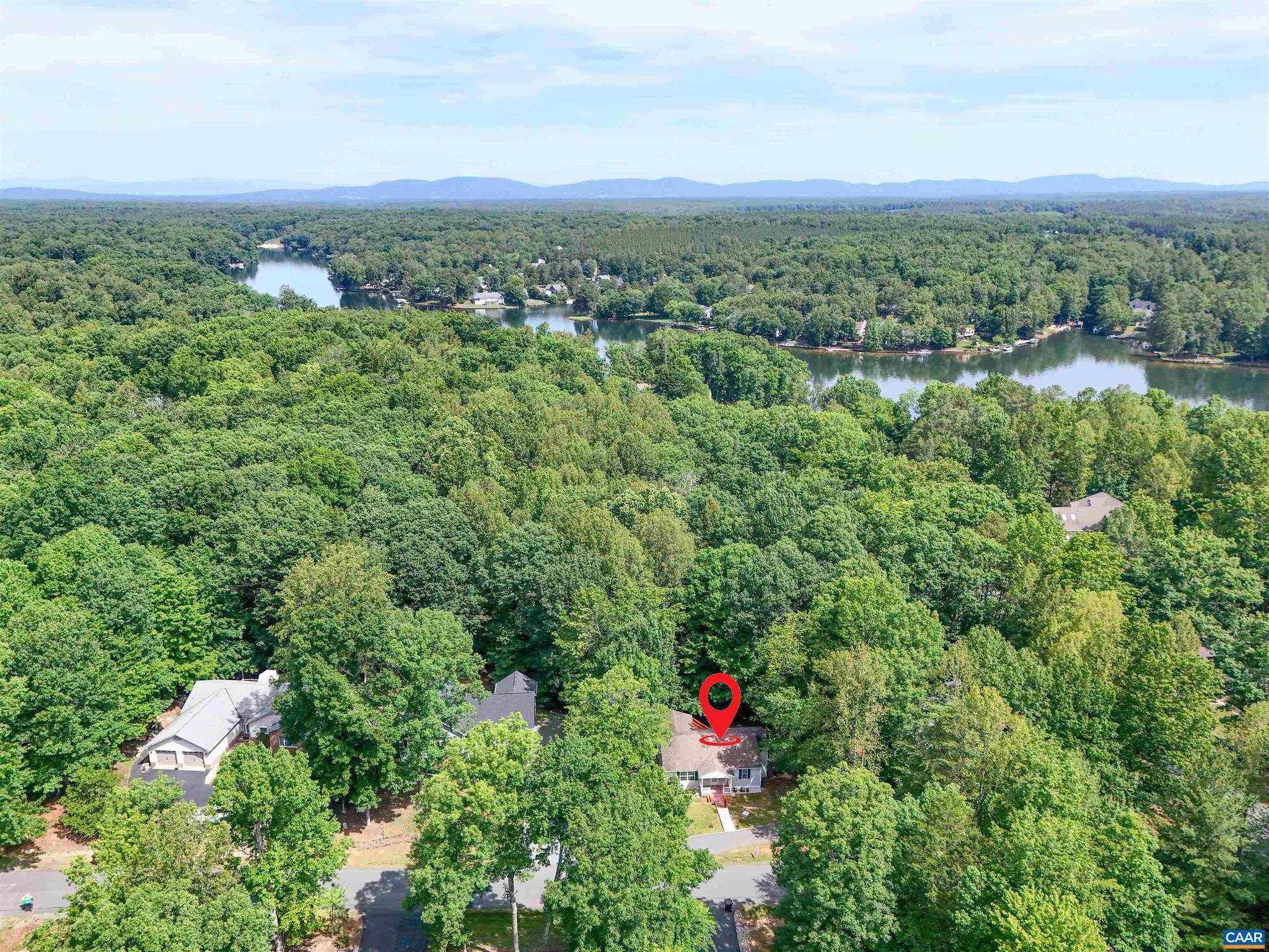 LAKE MONTICELLO - Residential