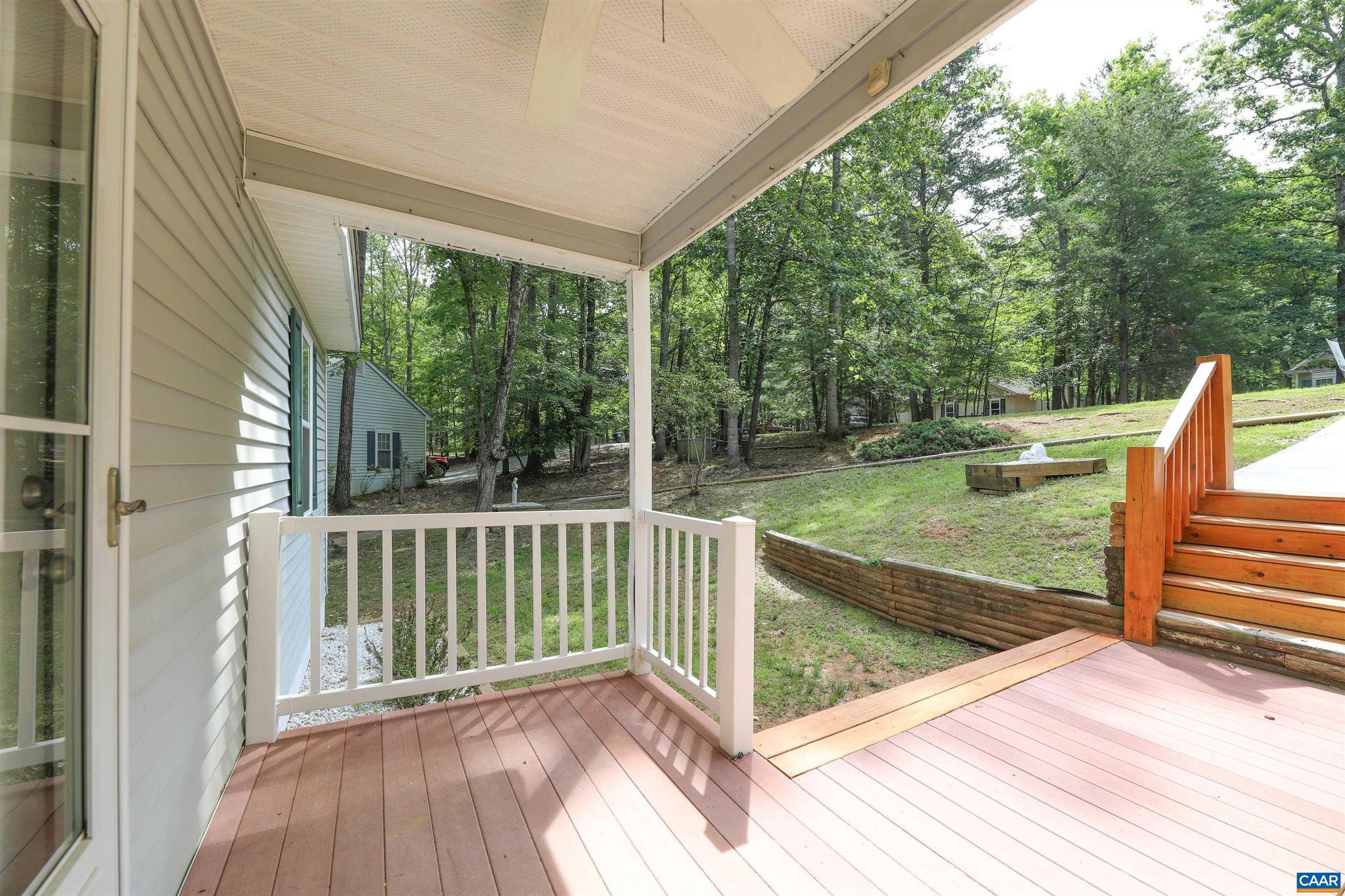 LAKE MONTICELLO - Residential