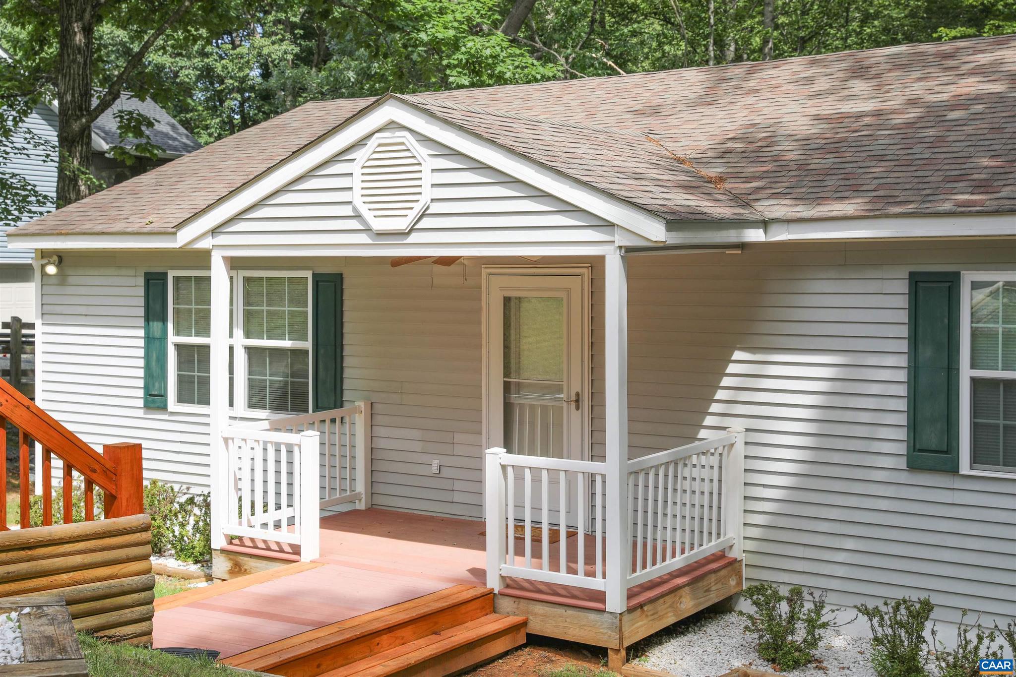 LAKE MONTICELLO - Residential