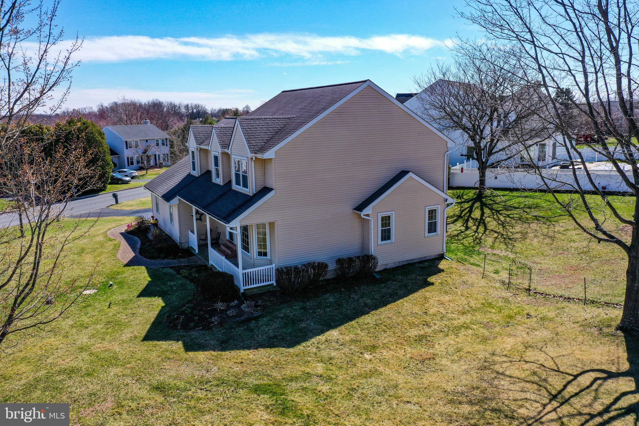 CROSS CREEK - Residential