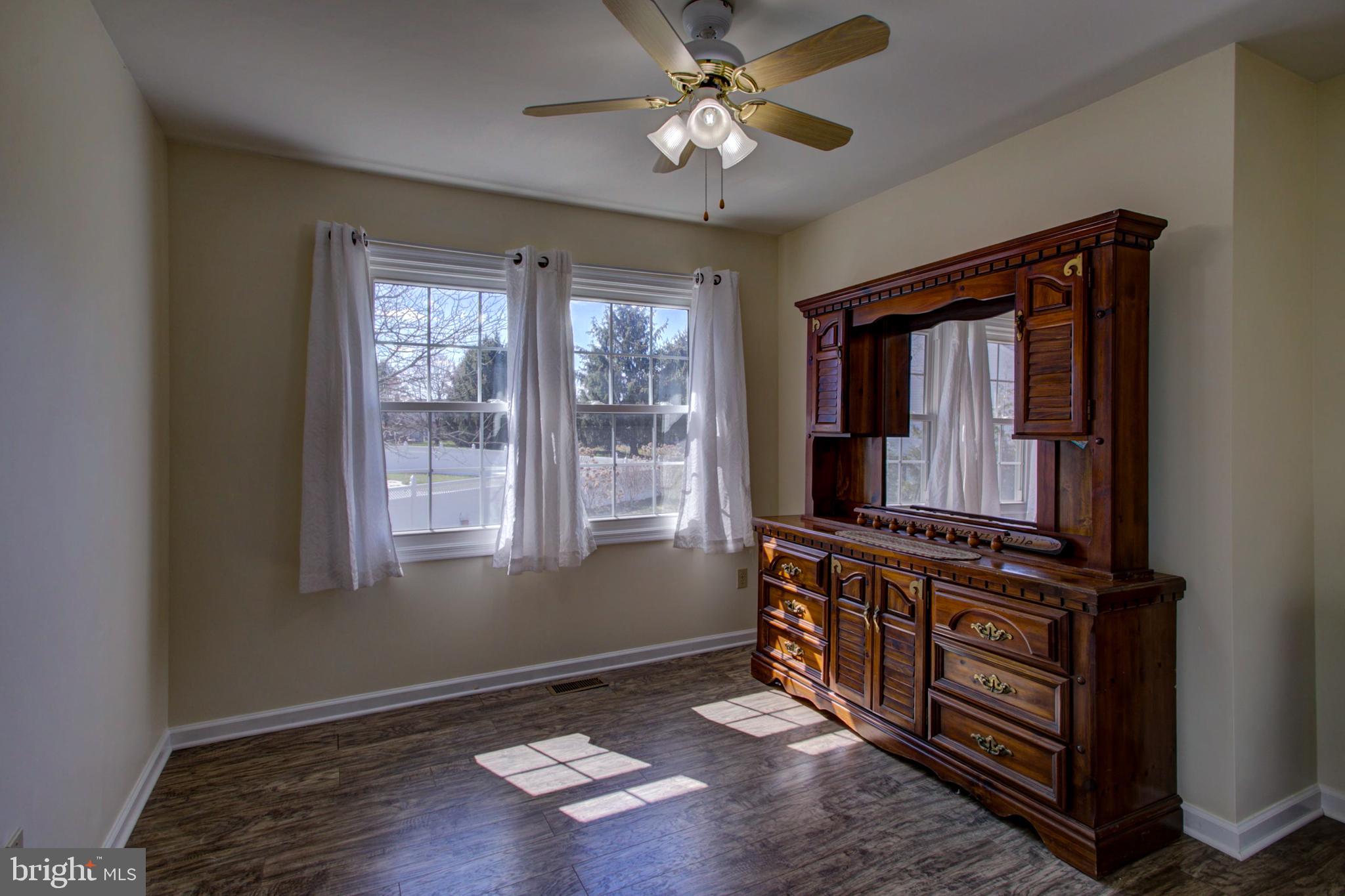 CROSS CREEK - Residential