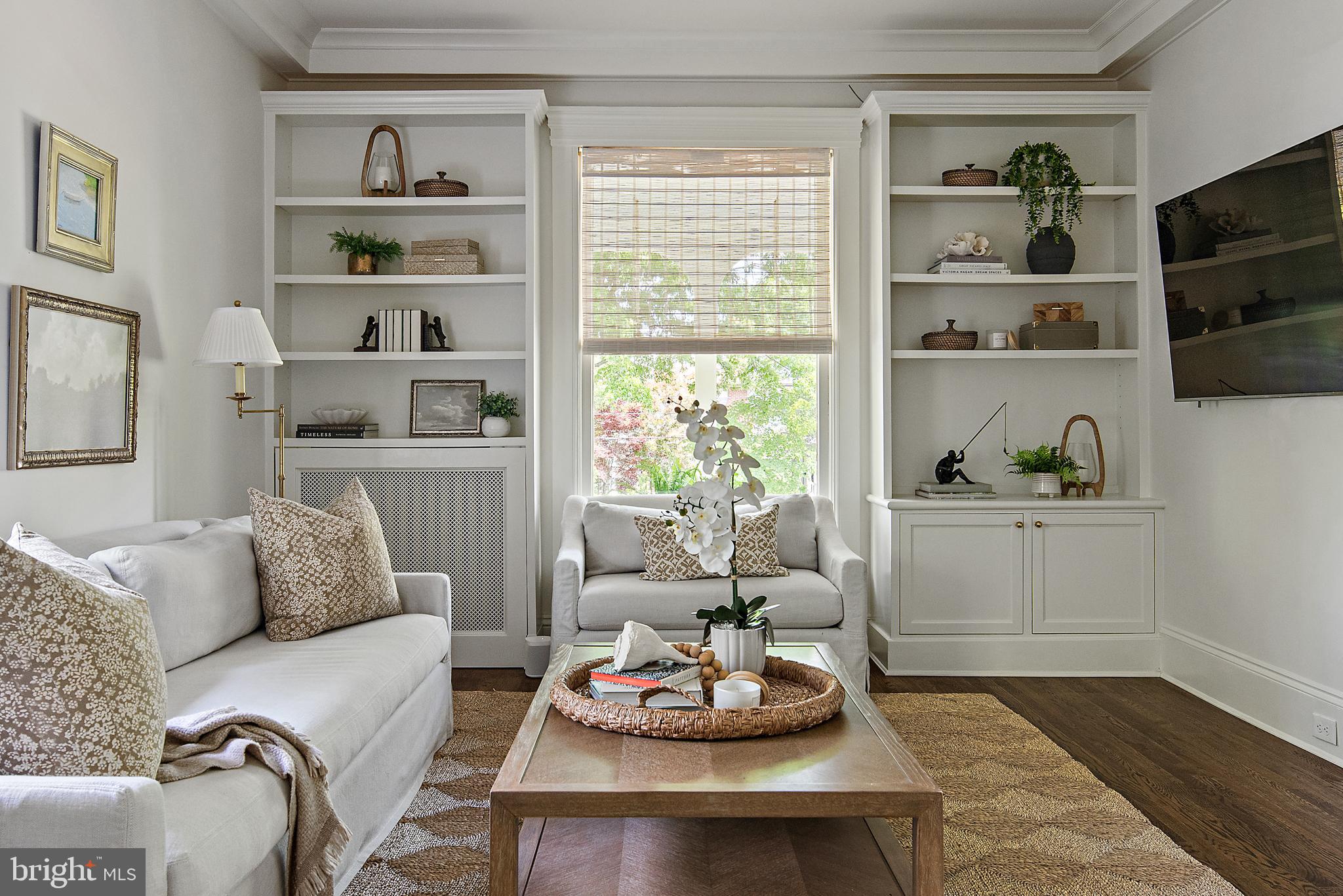 MURRAY HILL - Residential