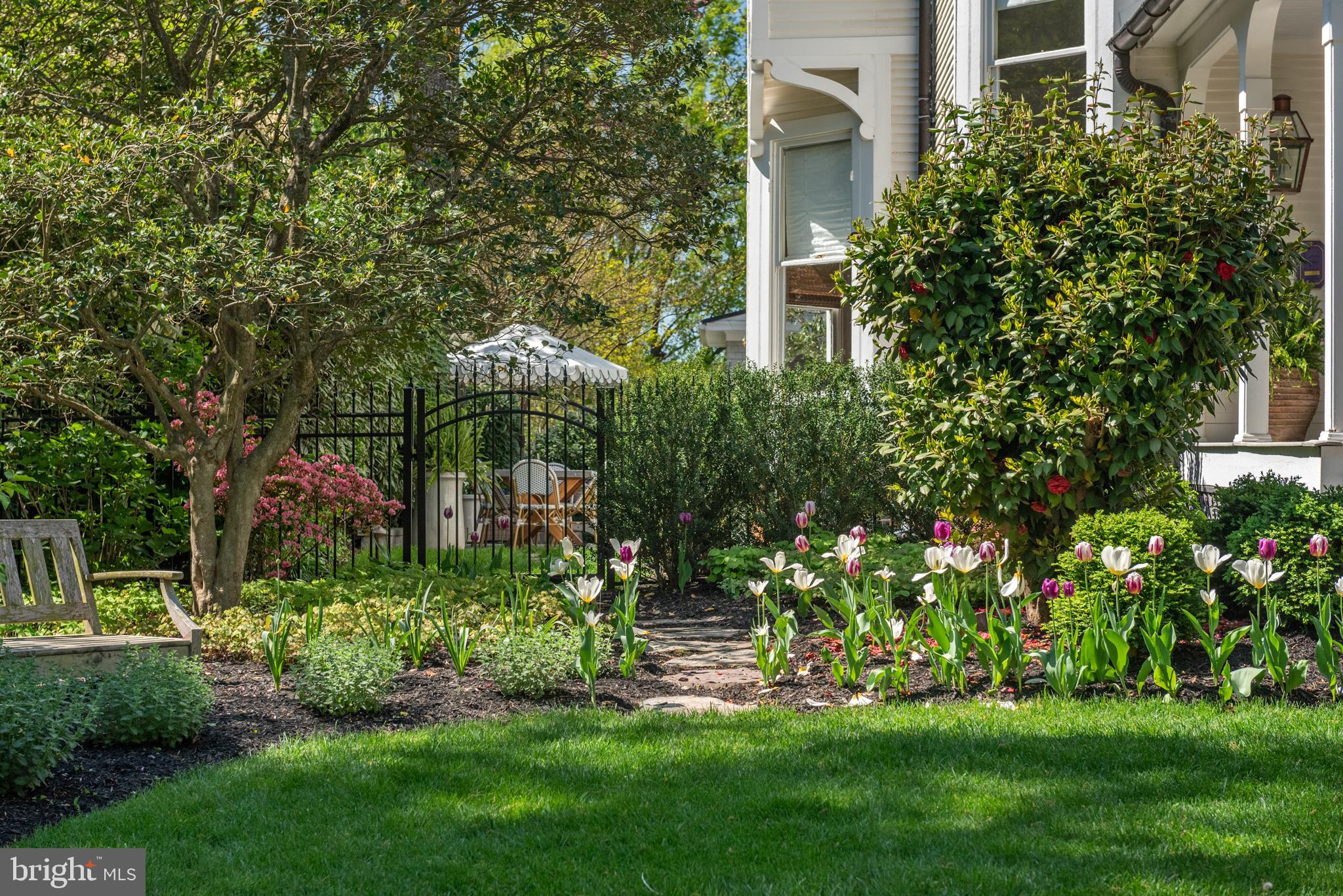 MURRAY HILL - Residential