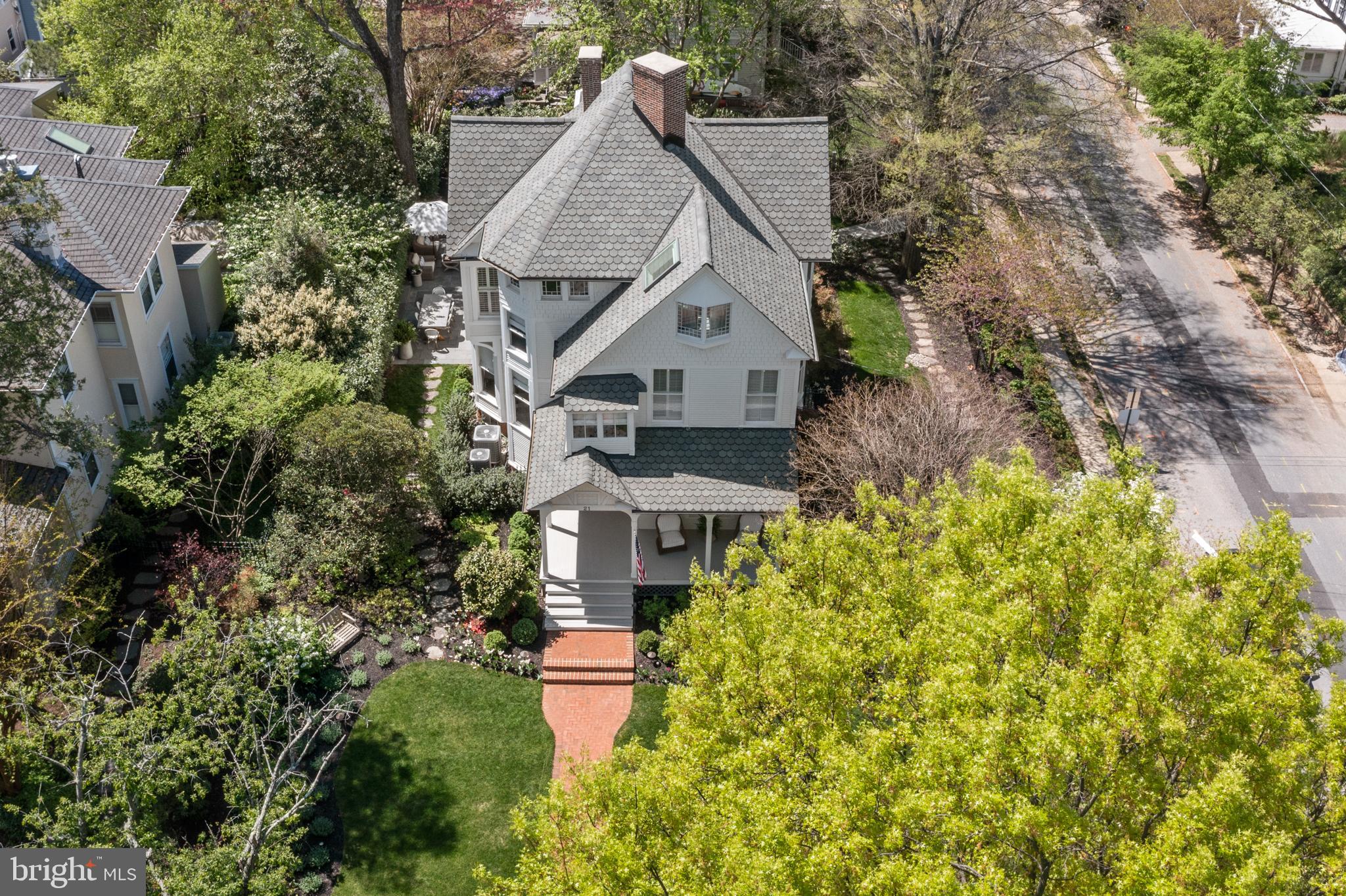 MURRAY HILL - Residential