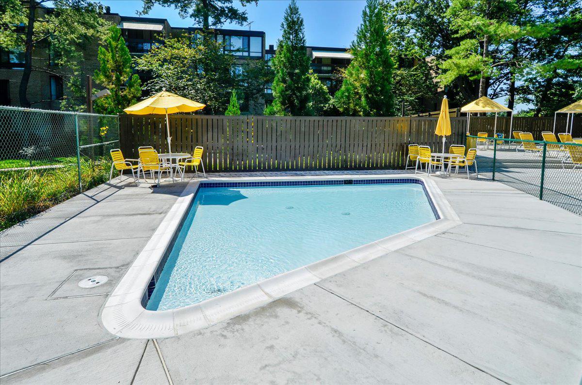 SUMNER VILLAGE - Residential