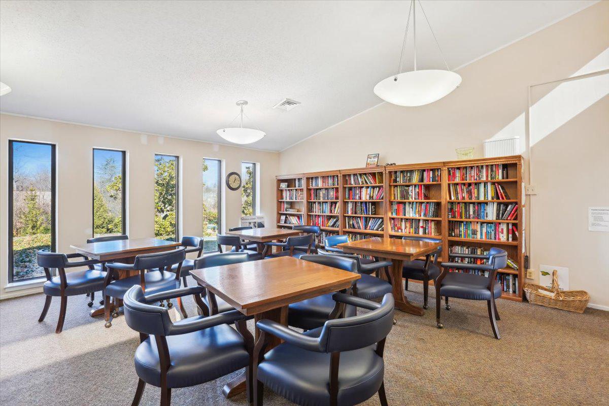 SUMNER VILLAGE - Residential