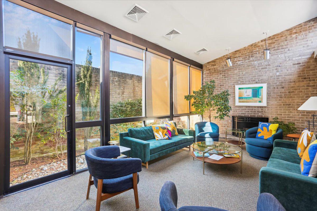 SUMNER VILLAGE - Residential