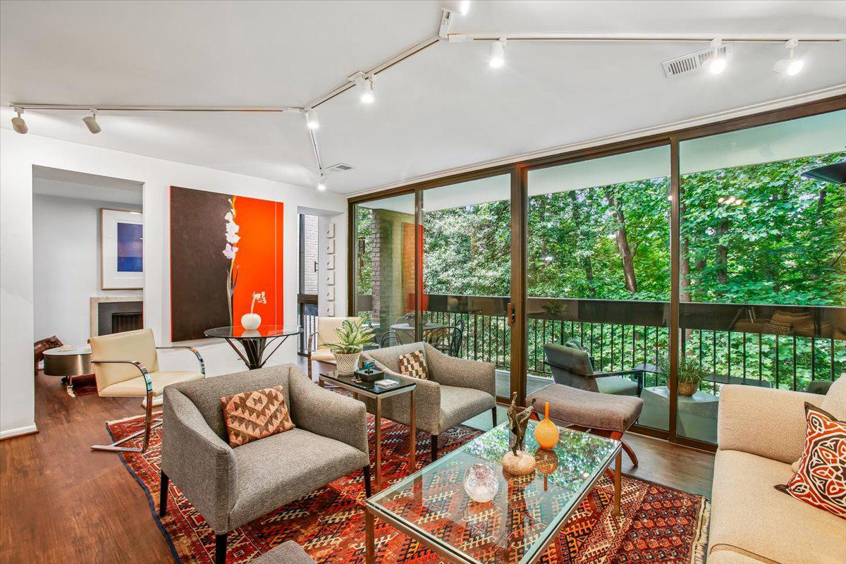 SUMNER VILLAGE - Residential