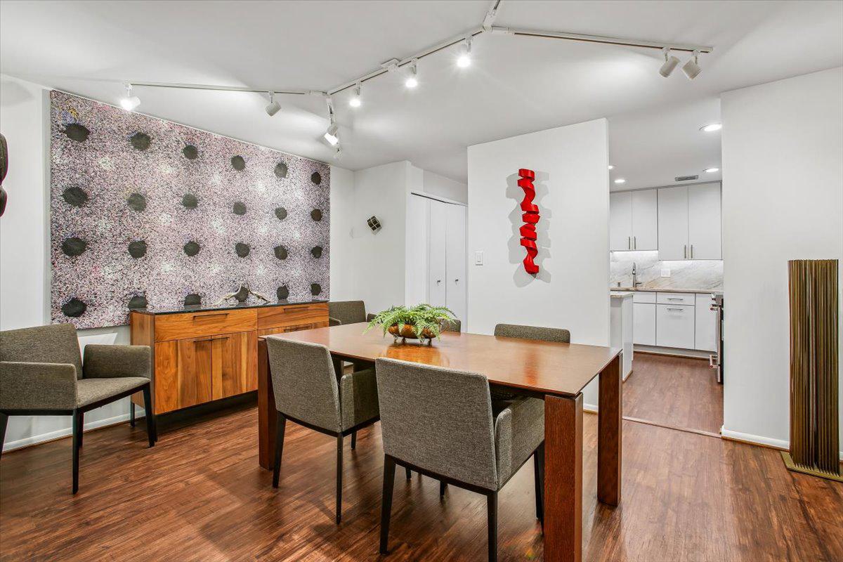 SUMNER VILLAGE - Residential