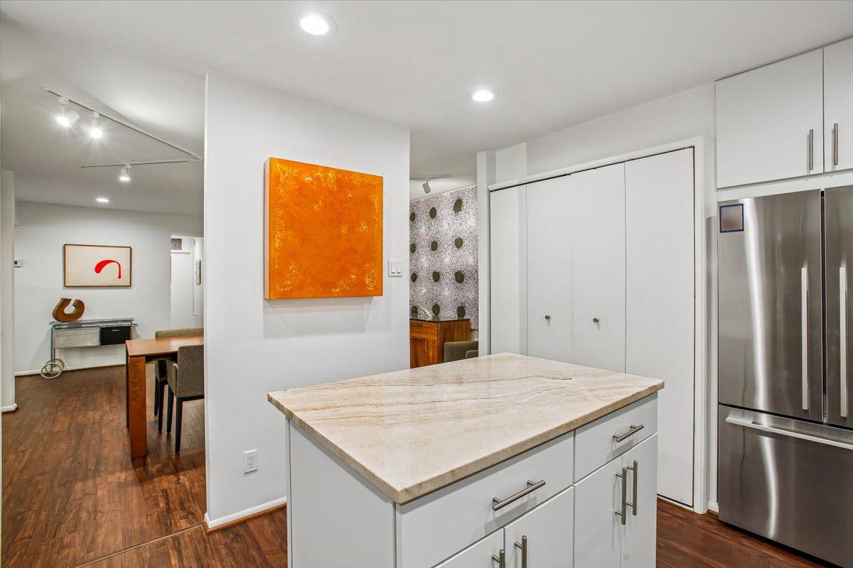 SUMNER VILLAGE - Residential
