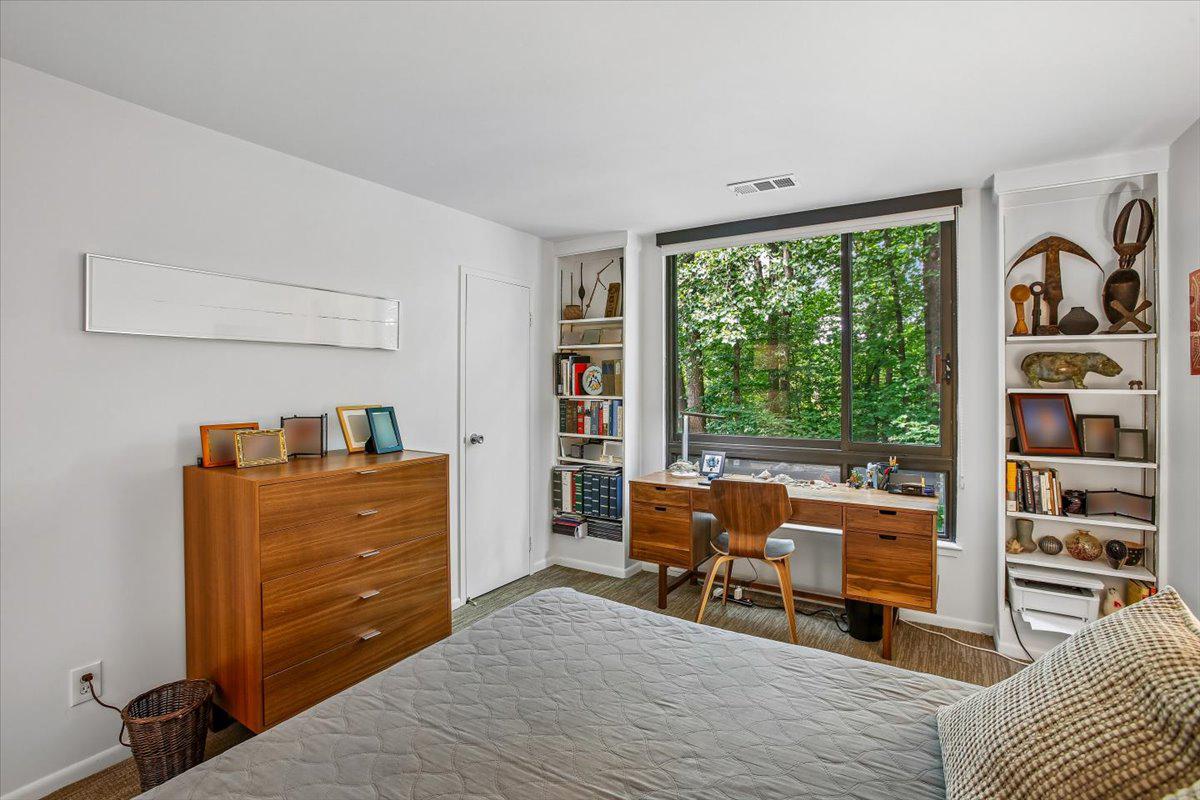 SUMNER VILLAGE - Residential