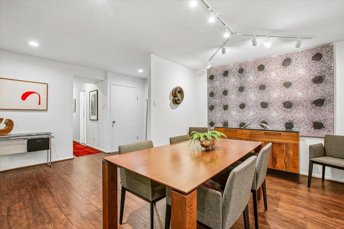 SUMNER VILLAGE - Residential