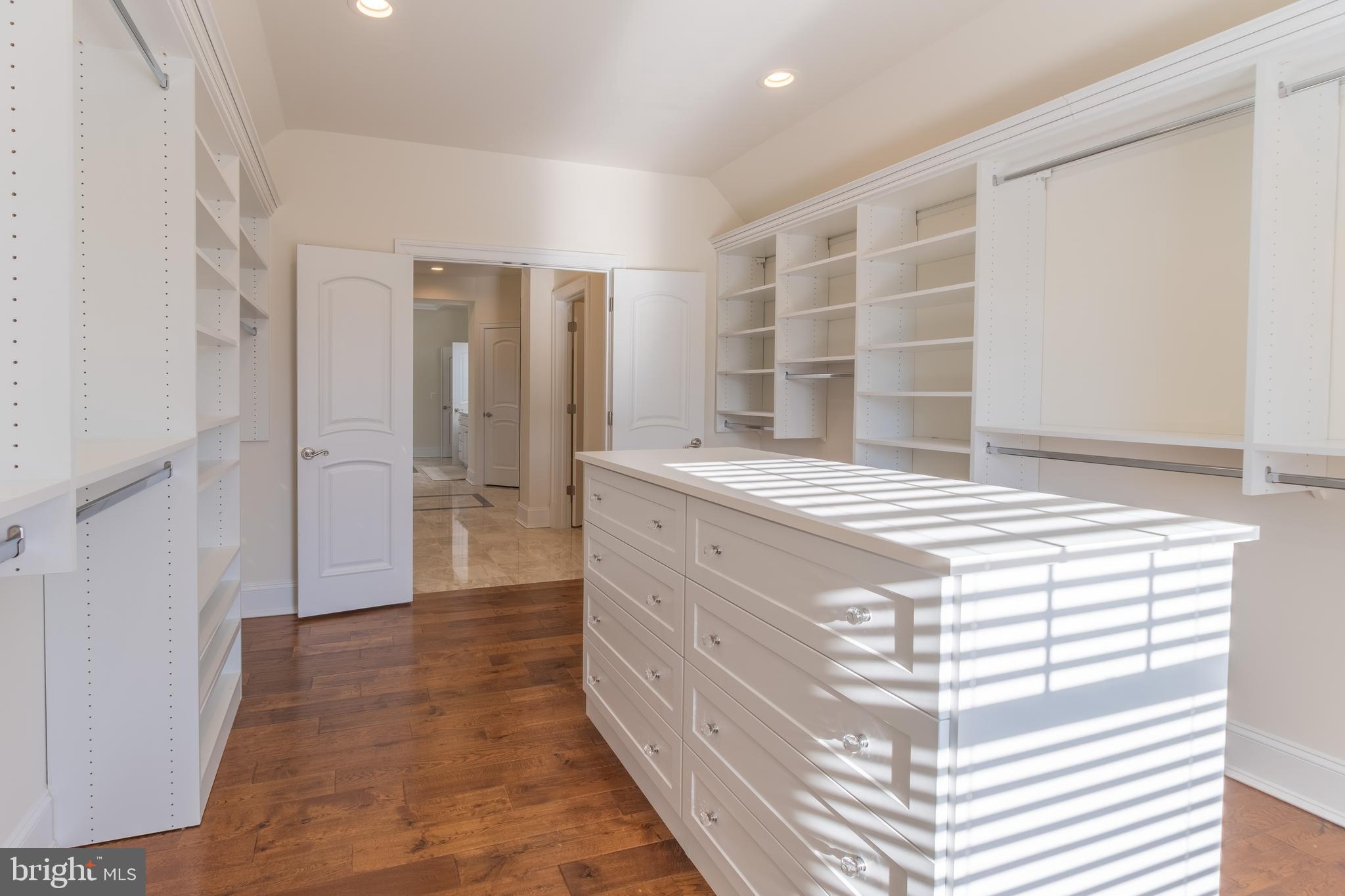 HOLMES RUN ACRES - Residential