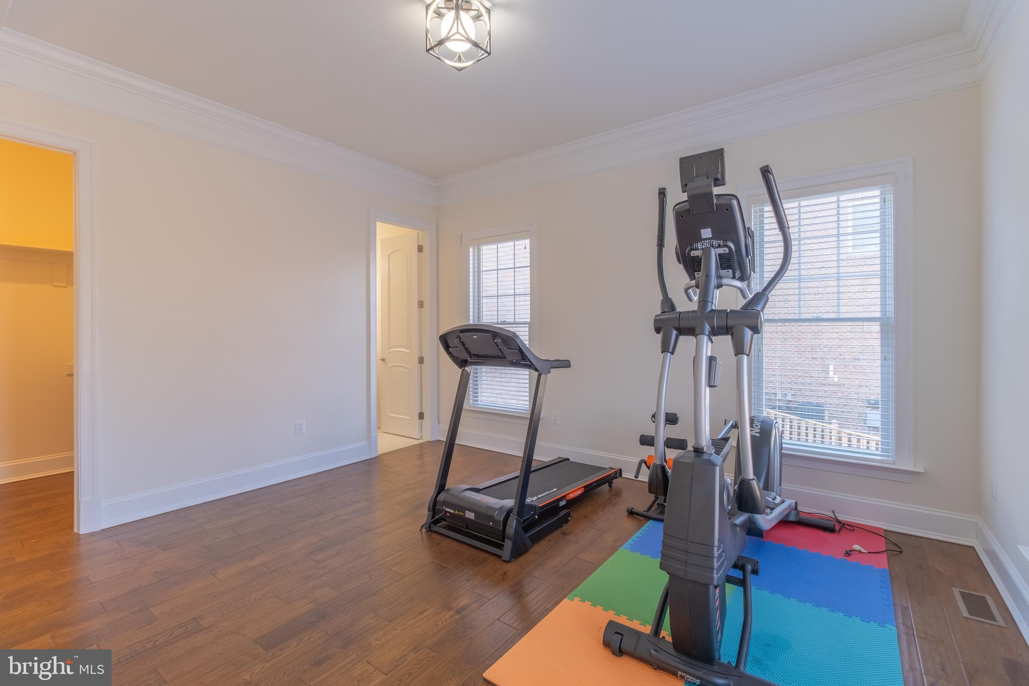 HOLMES RUN ACRES - Residential