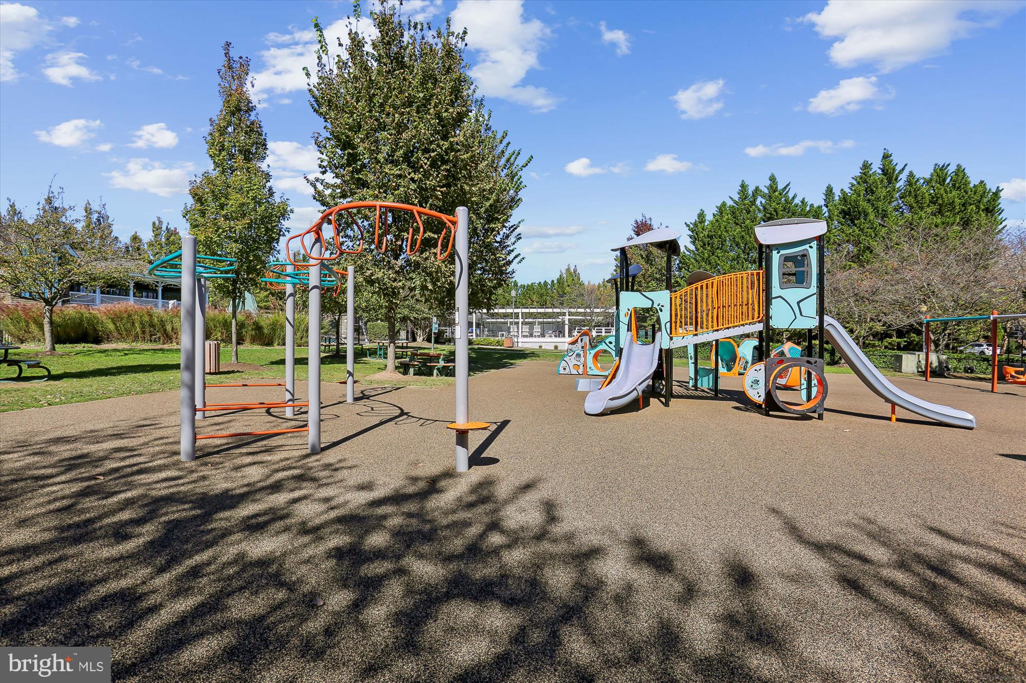 KENTLANDS - Residential