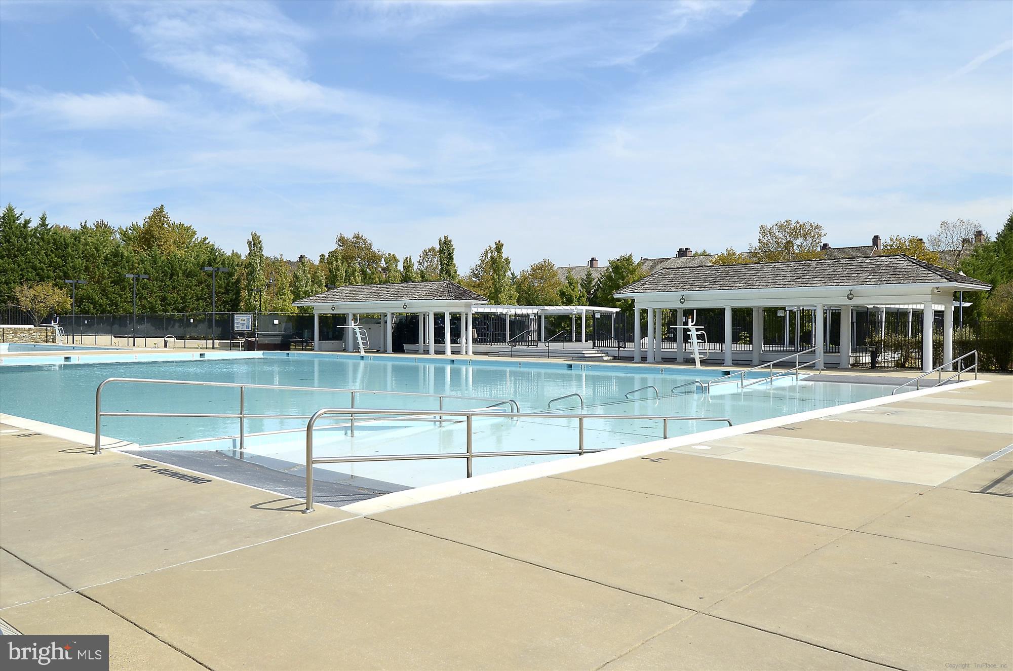 KENTLANDS - Residential
