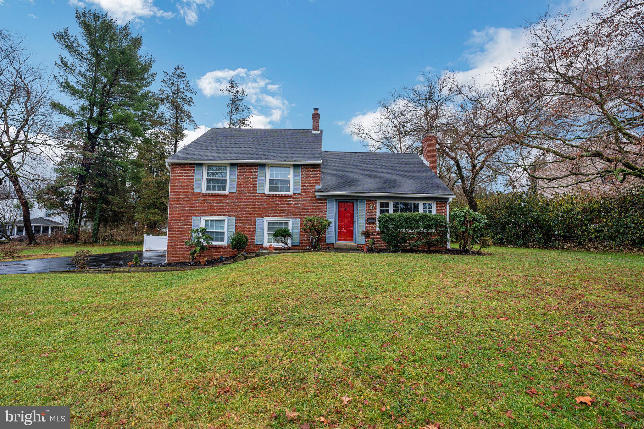 This charming split-level gem is located in the highly sought-after Wallingford-Swarthmore School District. It offers a spacious 4 bed/2.5 bath layout, making it an ideal choice for families.  Receive your friends and family in the homey living room and gather around the fireplace on cold winter nights.  The open floor plan flows into the dining room with access to both the spacious deck and eat-in kitchen. The ground-level family room is ideal for entertaining and is also conveniently accessed from the side entrance on the driveway.  Also on this level, you'll find the integrated garage, laundry and a half bath. The property offers an incredible amount of storage space with a walk-up attic and multiple eaves access on two levels. Not to be forgotten is the spacious back deck and sprawling yard surrounding the house on all sides.  Newer windows (2015), heating (2015) and roof (2011). Conveniently located near major travel routes, including I95/I476, the R3 Septa Line, and the airport, as well as being within close proximity to restaurants, shopping centers, and medical facilities. Media, known as "Everyone's Home Town," is just a short drive away. Total above ground square footage is approximately 2,400.  Public records are incorrect. This is a fantastic opportunity to own a piece of comfort and elegance in a prime location. Don't miss out on the chance to make this charming property your dream home!