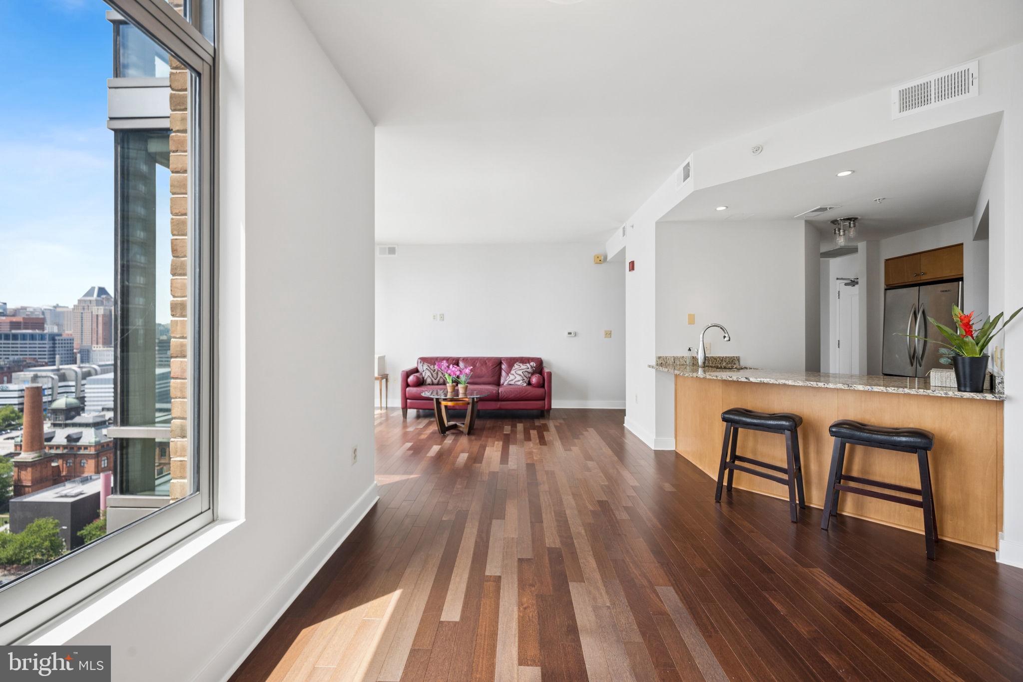 HARBOR EAST - Residential