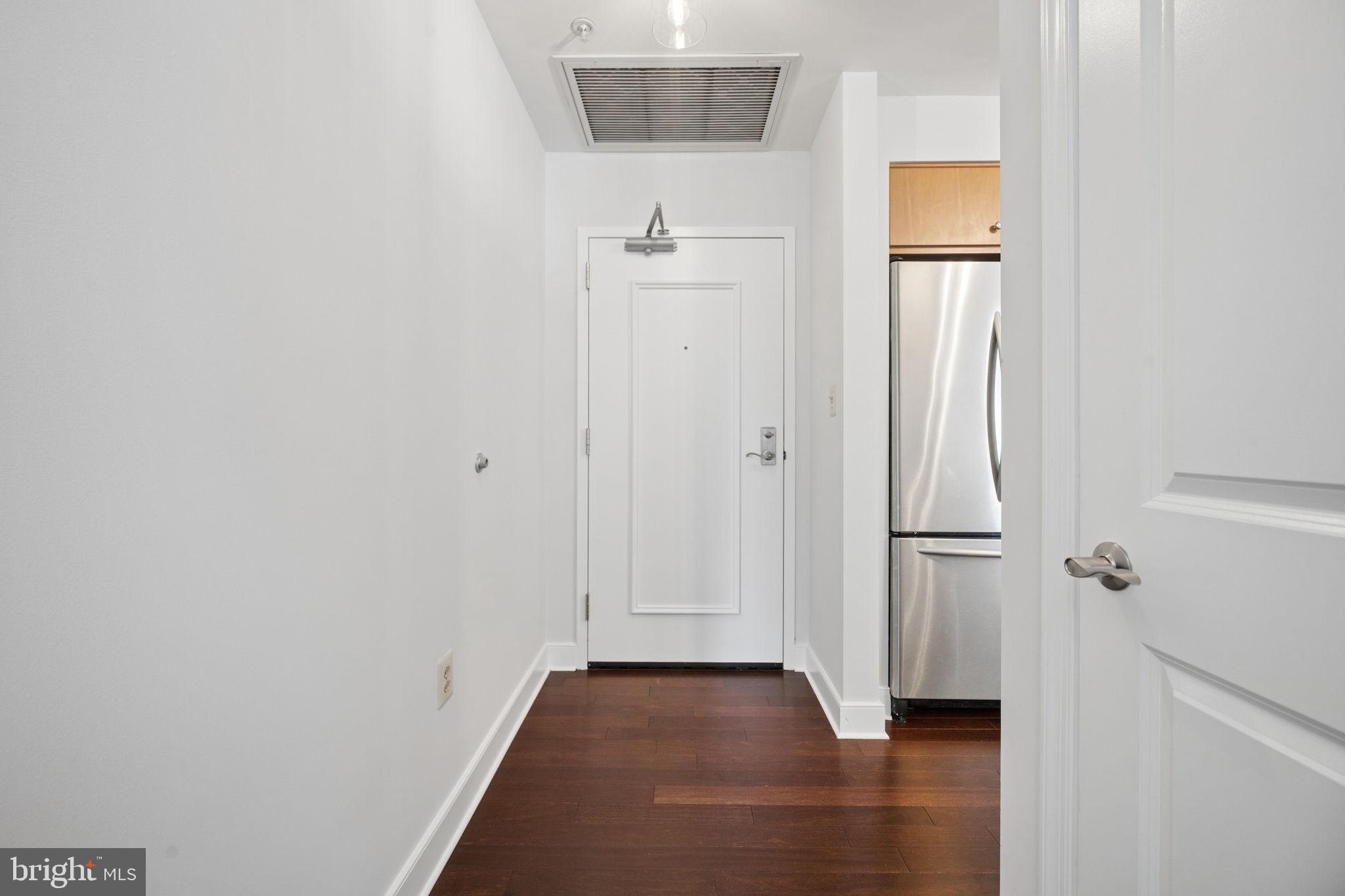 HARBOR EAST - Residential