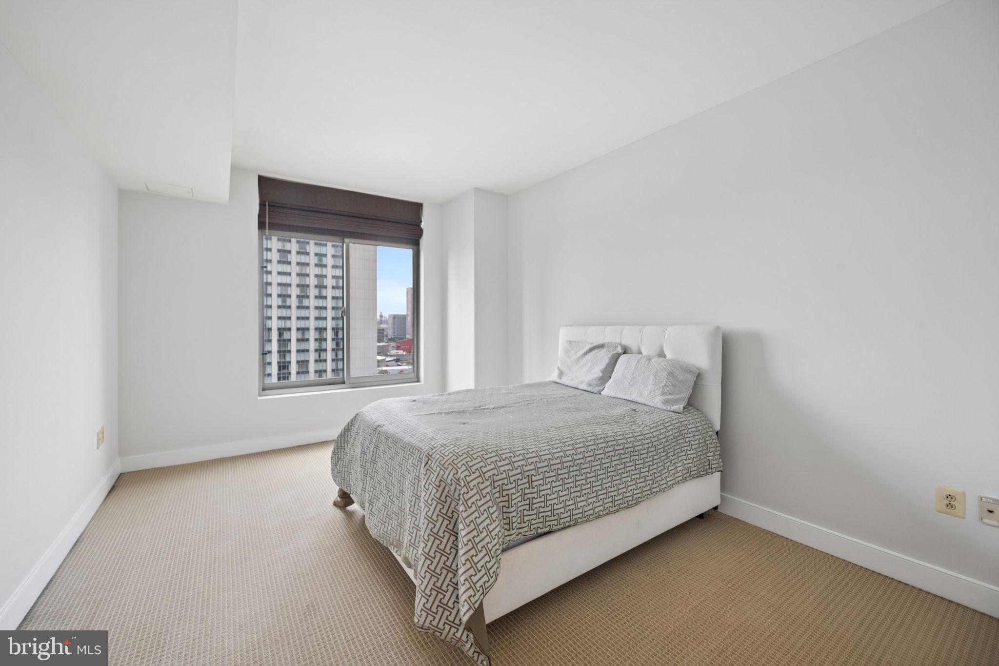 HARBOR EAST - Residential