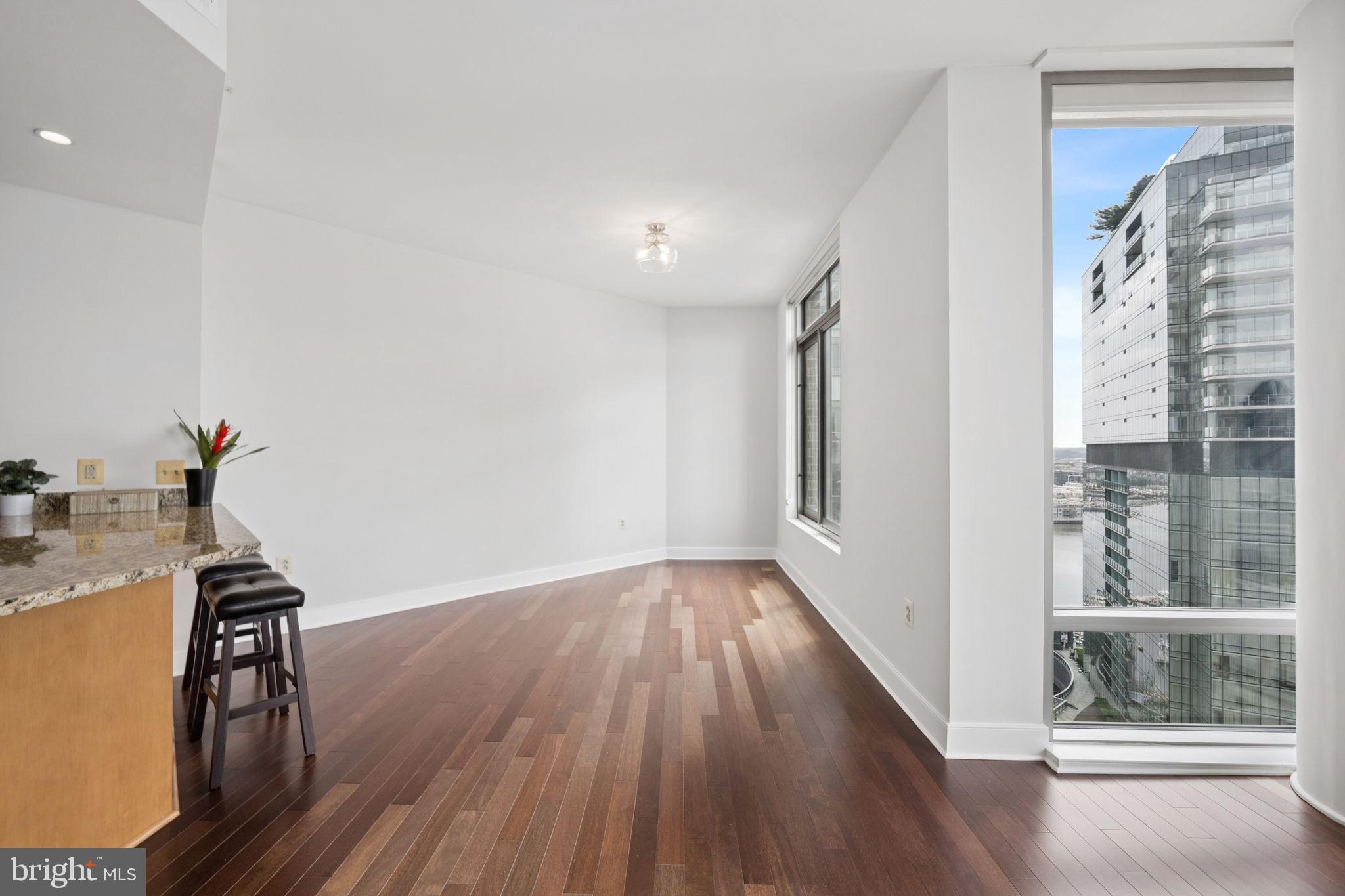 HARBOR EAST - Residential