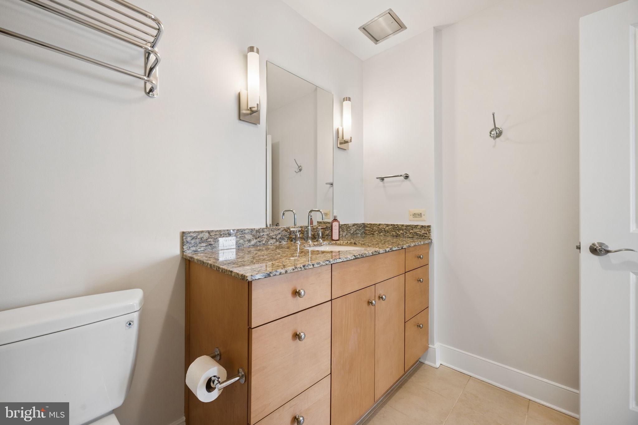 HARBOR EAST - Residential