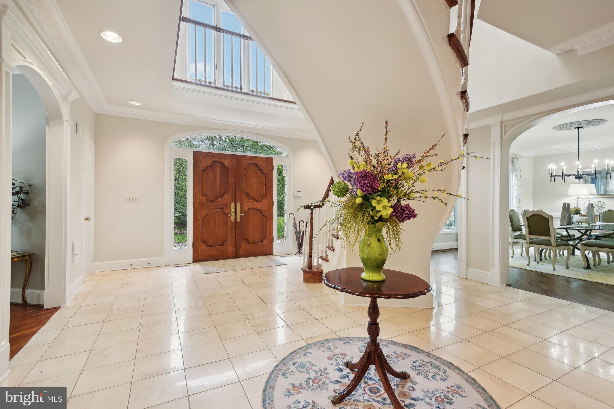 FALCONHURST - Residential