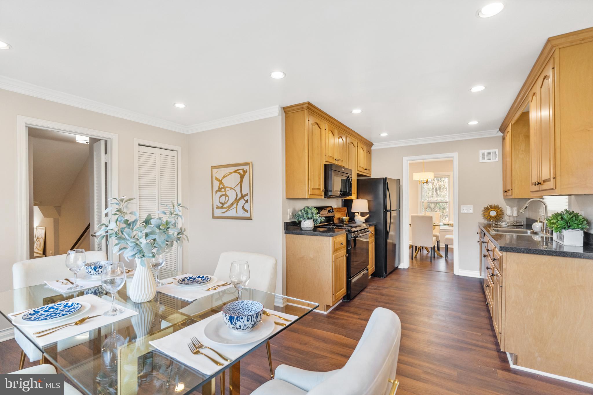 STRATFORD ON THE POTOMAC - Residential