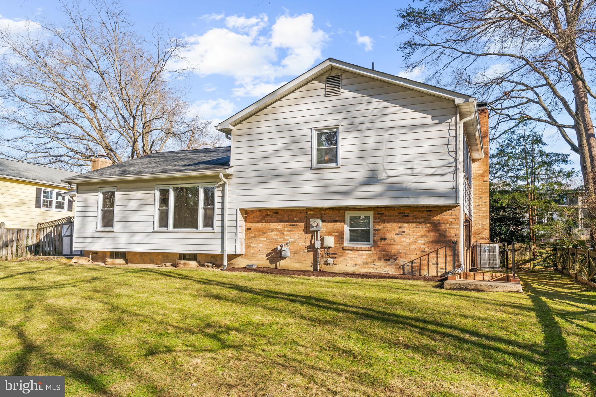 STRATFORD ON THE POTOMAC - Residential