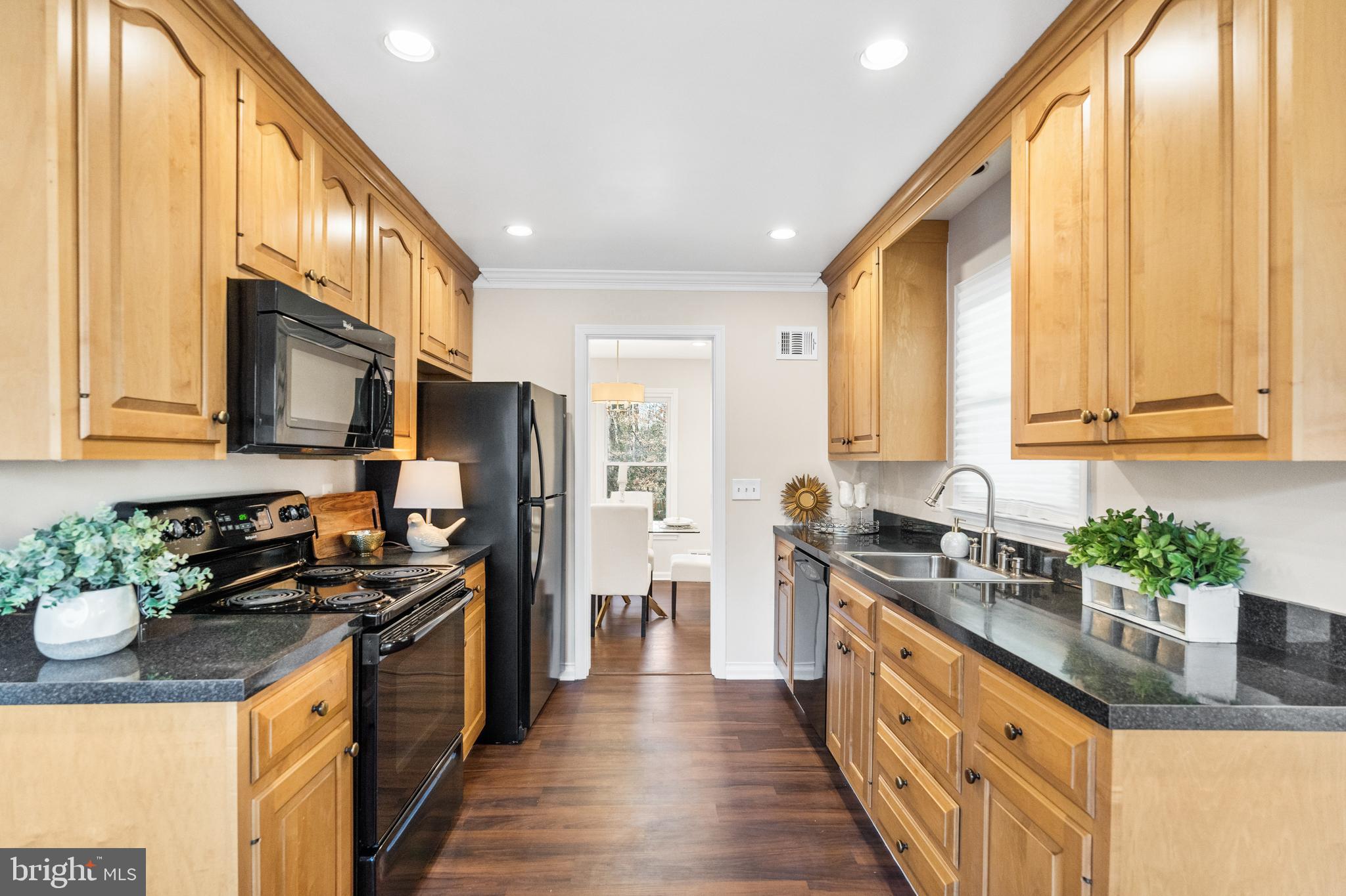 STRATFORD ON THE POTOMAC - Residential