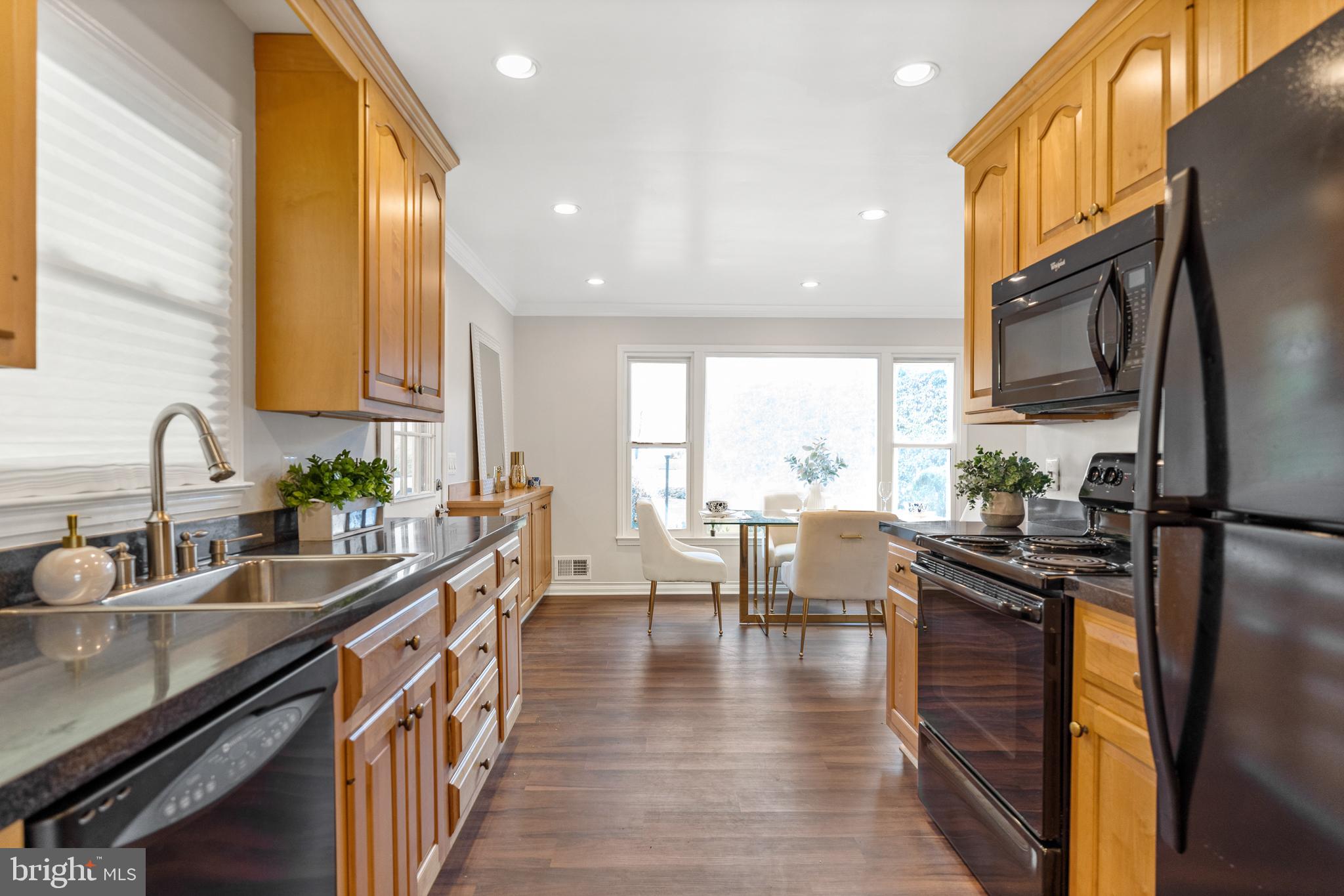 STRATFORD ON THE POTOMAC - Residential