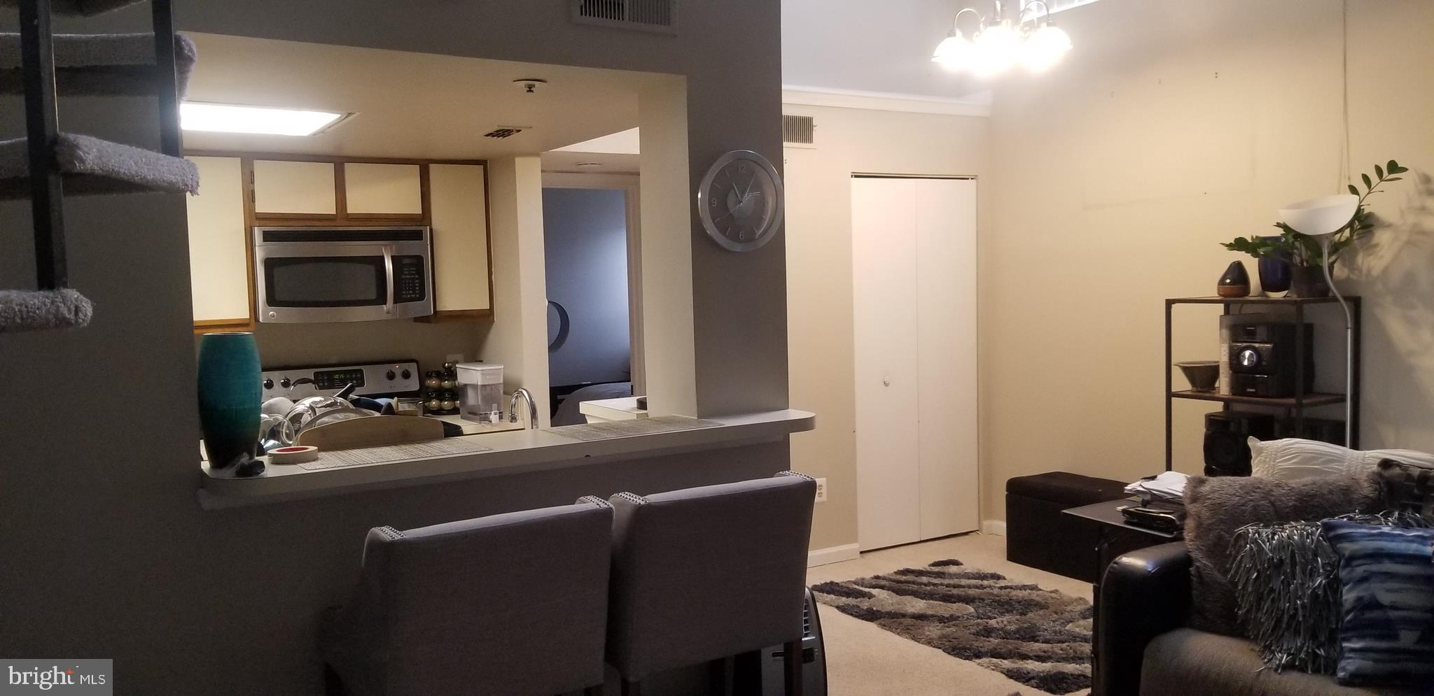 THE VISTAS - Residential Lease