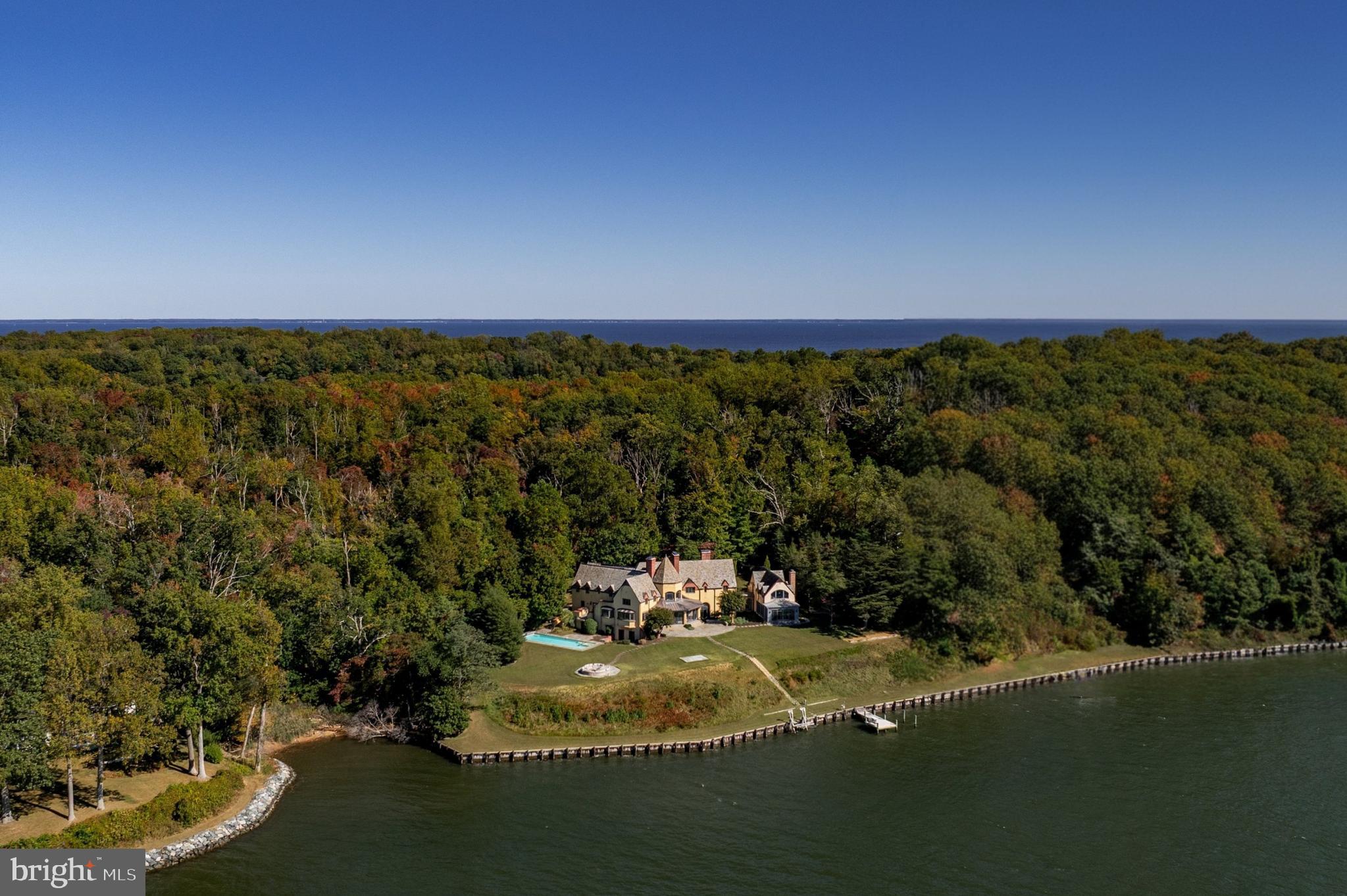 GIBSON ISLAND - Residential