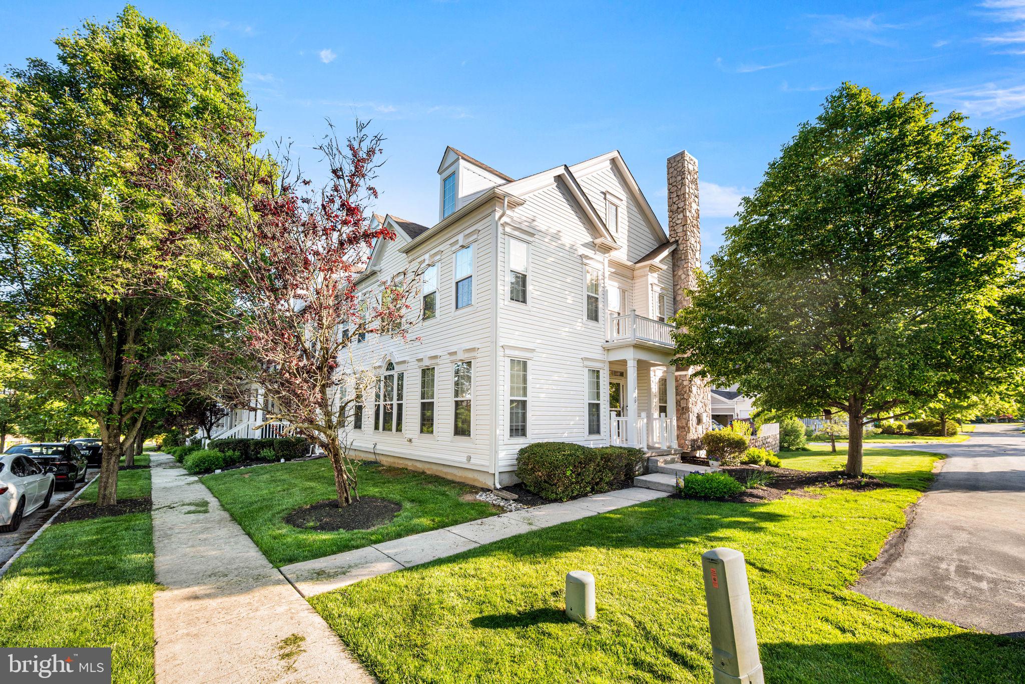 WINDSOR RIDGE - Residential
