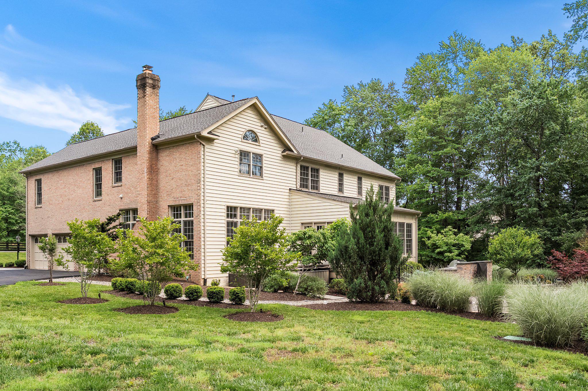 PIEDMONT RIDING CLUB - Residential