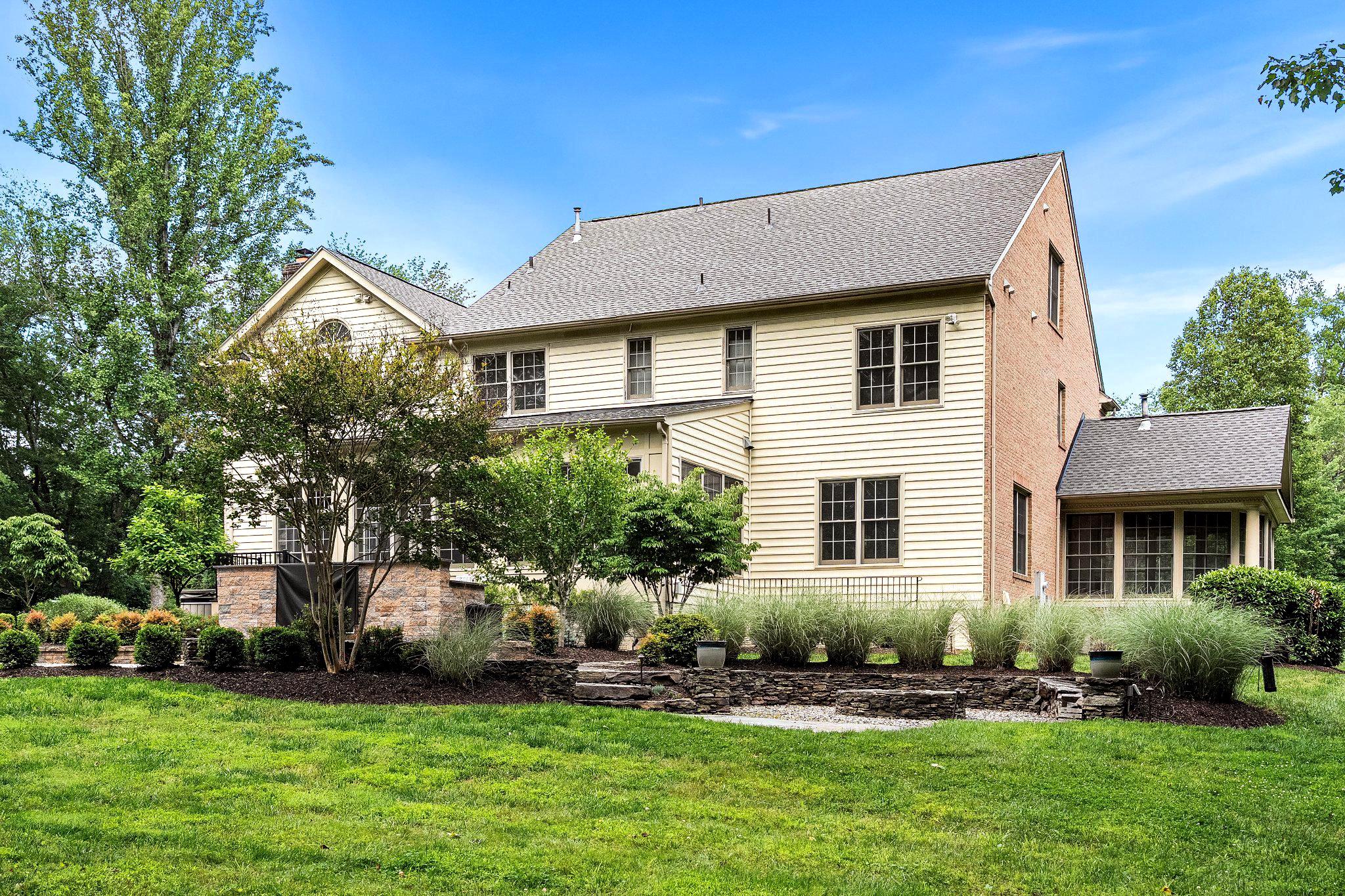 PIEDMONT RIDING CLUB - Residential