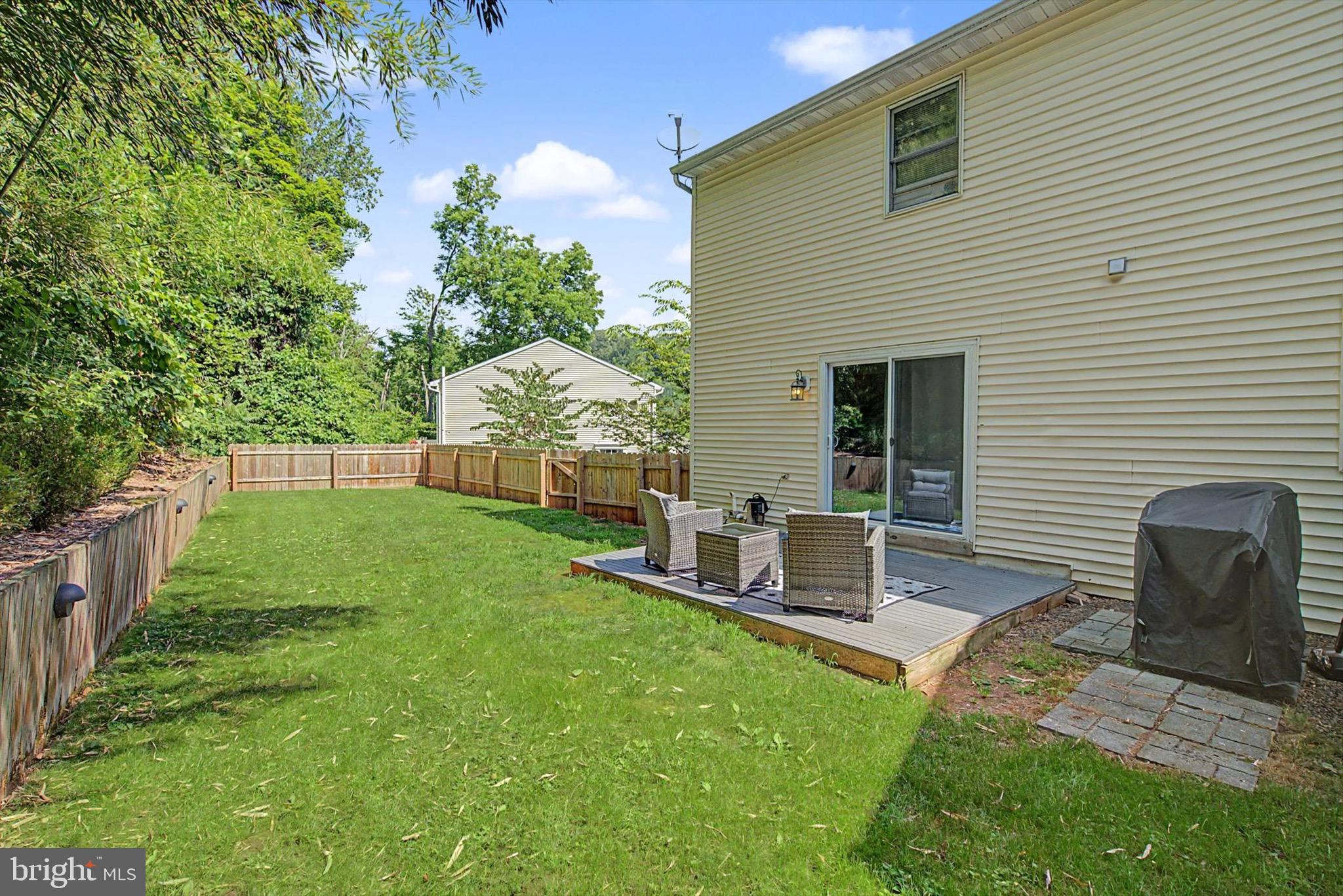MOHNTON LAWN - Residential