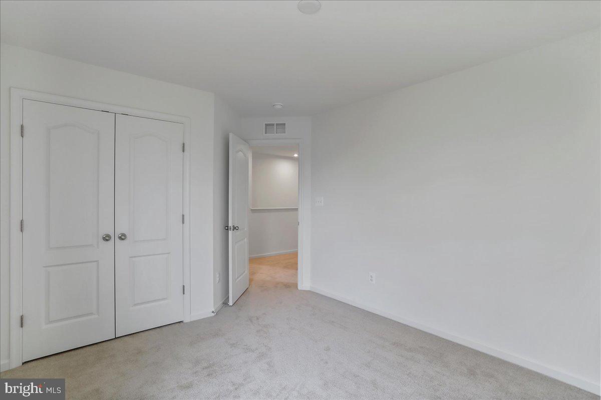 OVERLOOK AT RIVERSIDE - Residential Lease