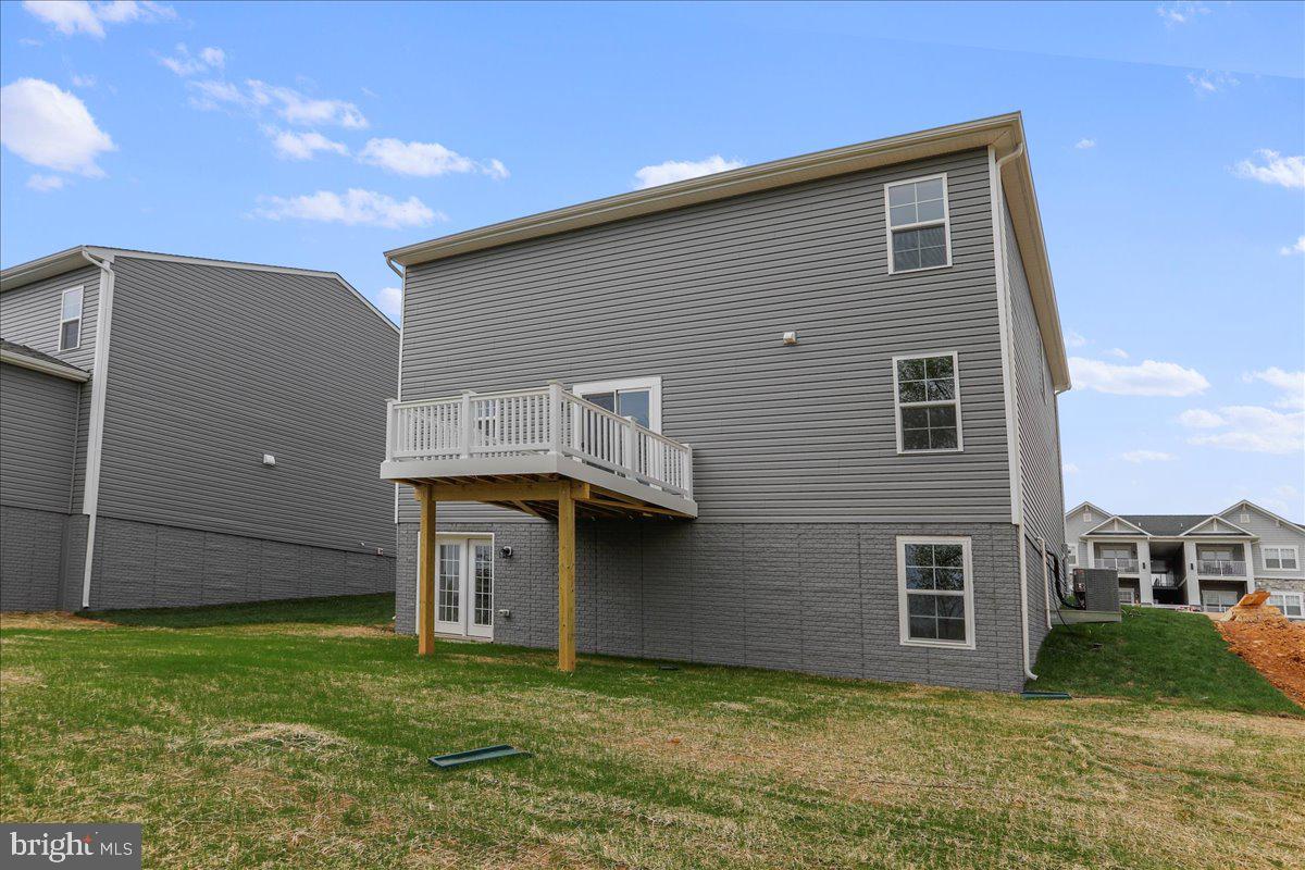 OVERLOOK AT RIVERSIDE - Residential Lease